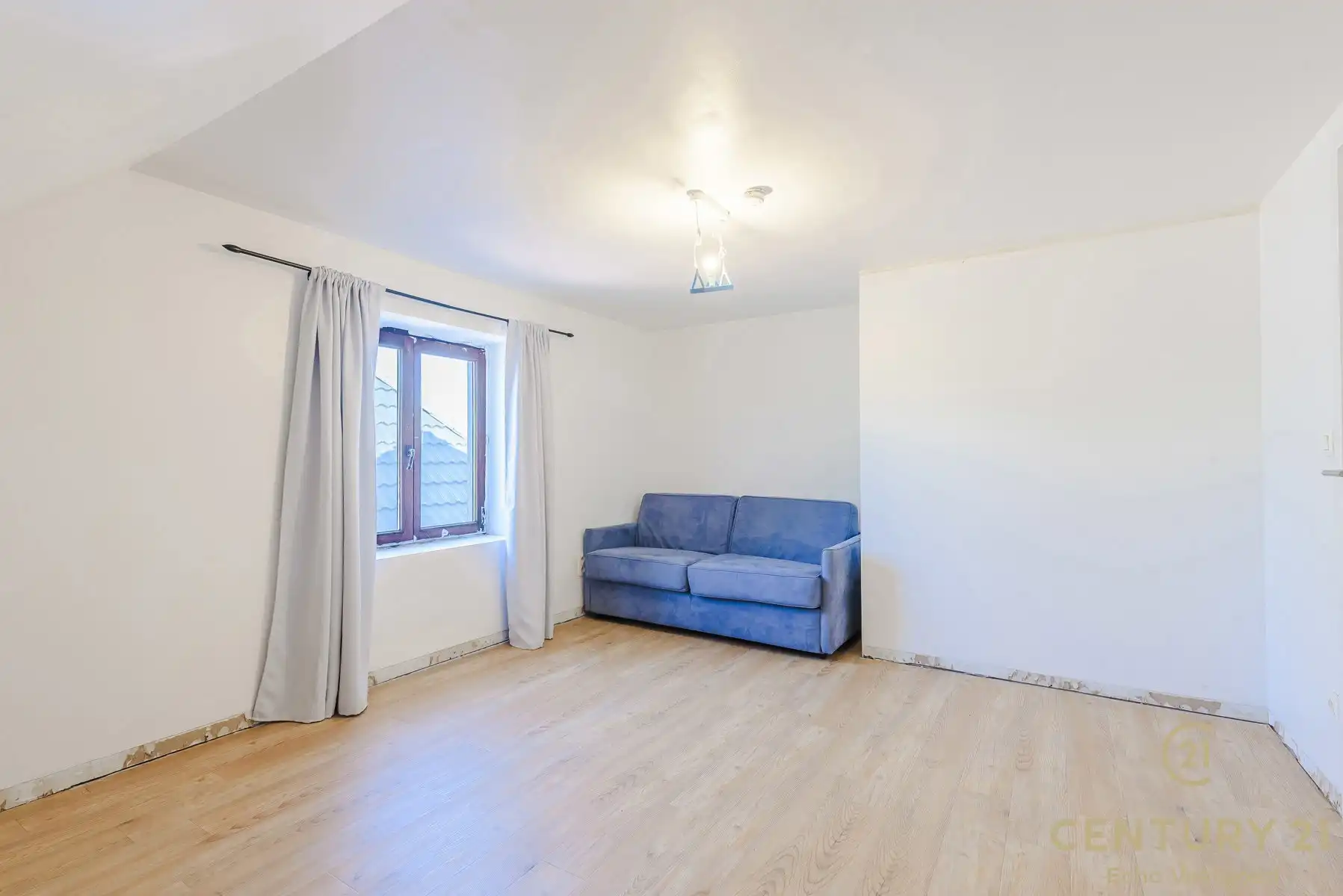 Veelzijdige en ruime centraal gelegen hoekwoning  foto 27