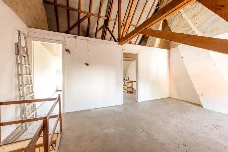 Grondig te renoveren woning op ruim perceel van 1384 m²  TE KOOP in Wielsbeke!⭐ foto 12