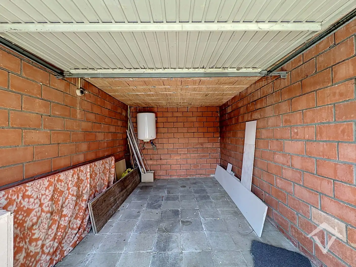 Te renoveren halfopen bebouwing op landelijke ligging in Koekelare foto 18