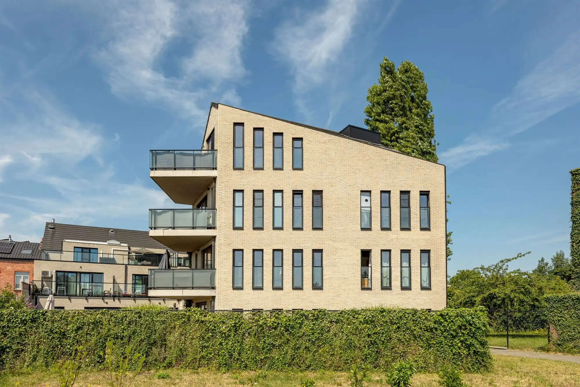 GLVapp. met 2 slaapkamers, tuin en staanplaats foto 25