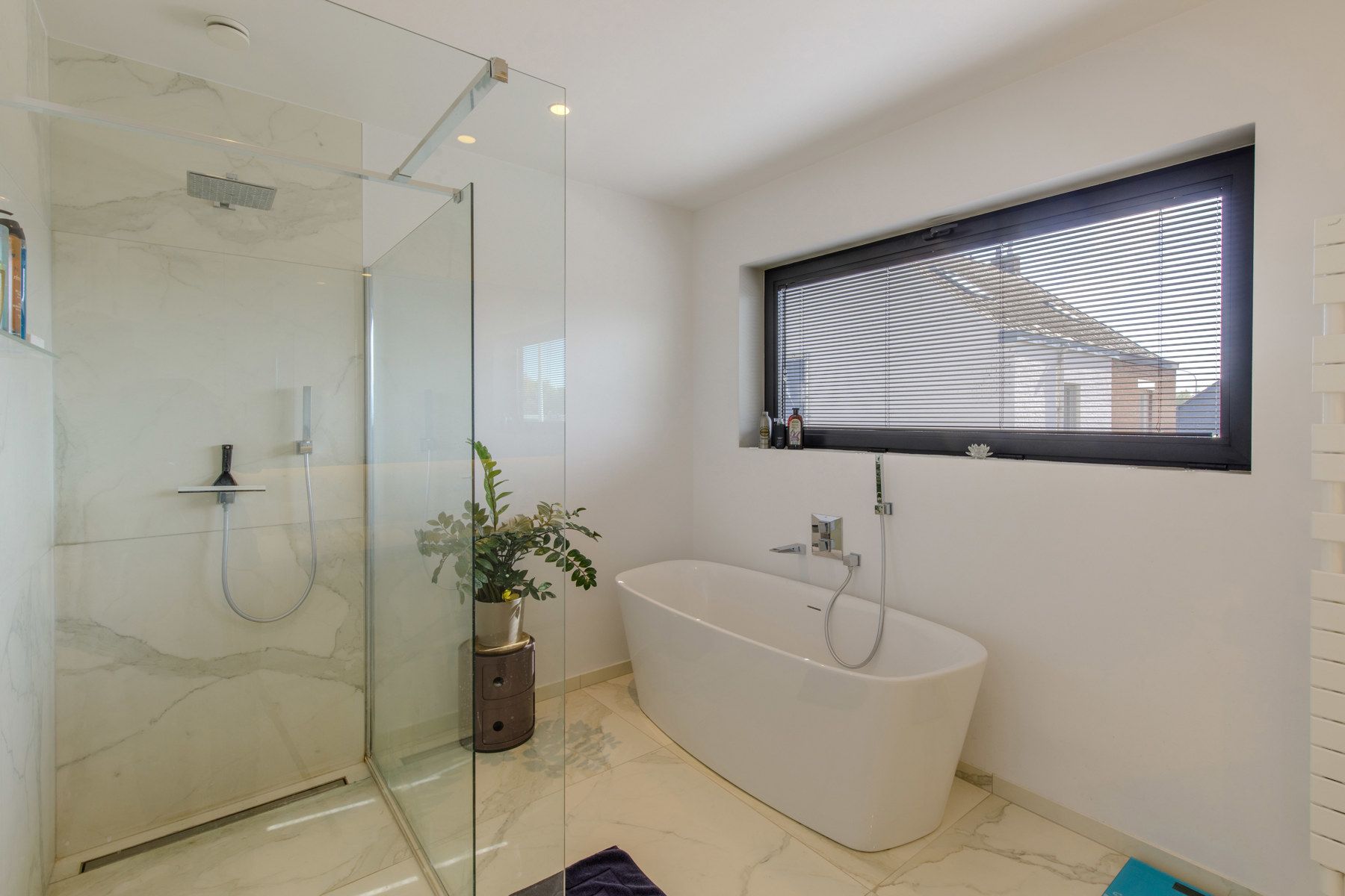 Luxueus wonen en werken onder één dak – BEN-villa met kantoorruimte foto 18