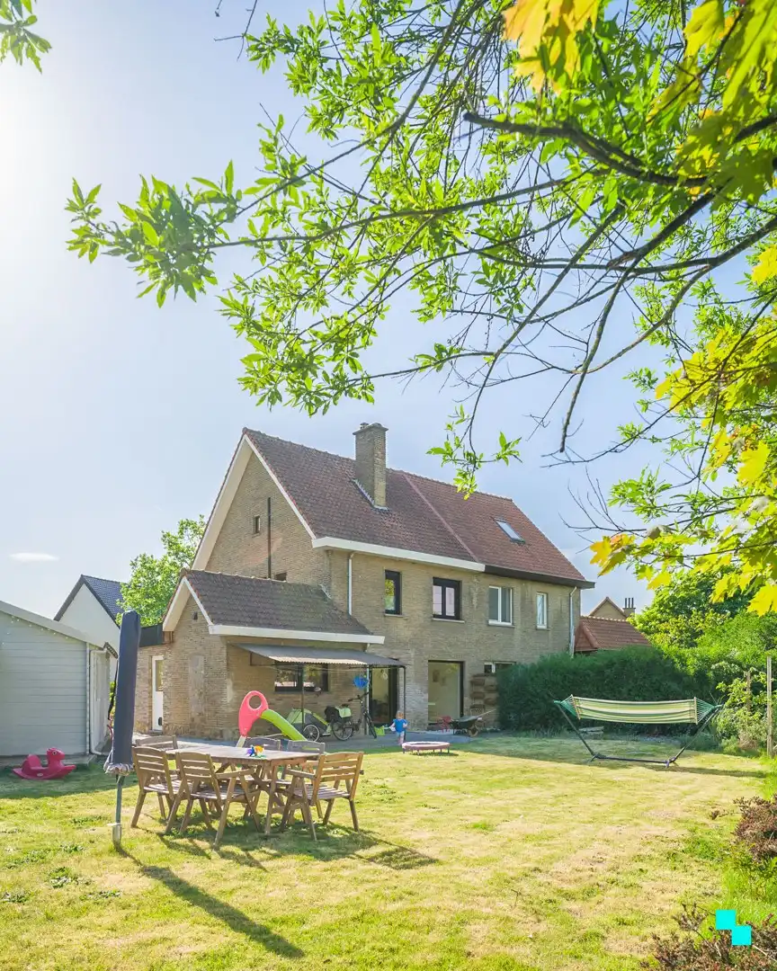 Gerenoveerde woning in de Tuinwijk van Merelbeke foto 27