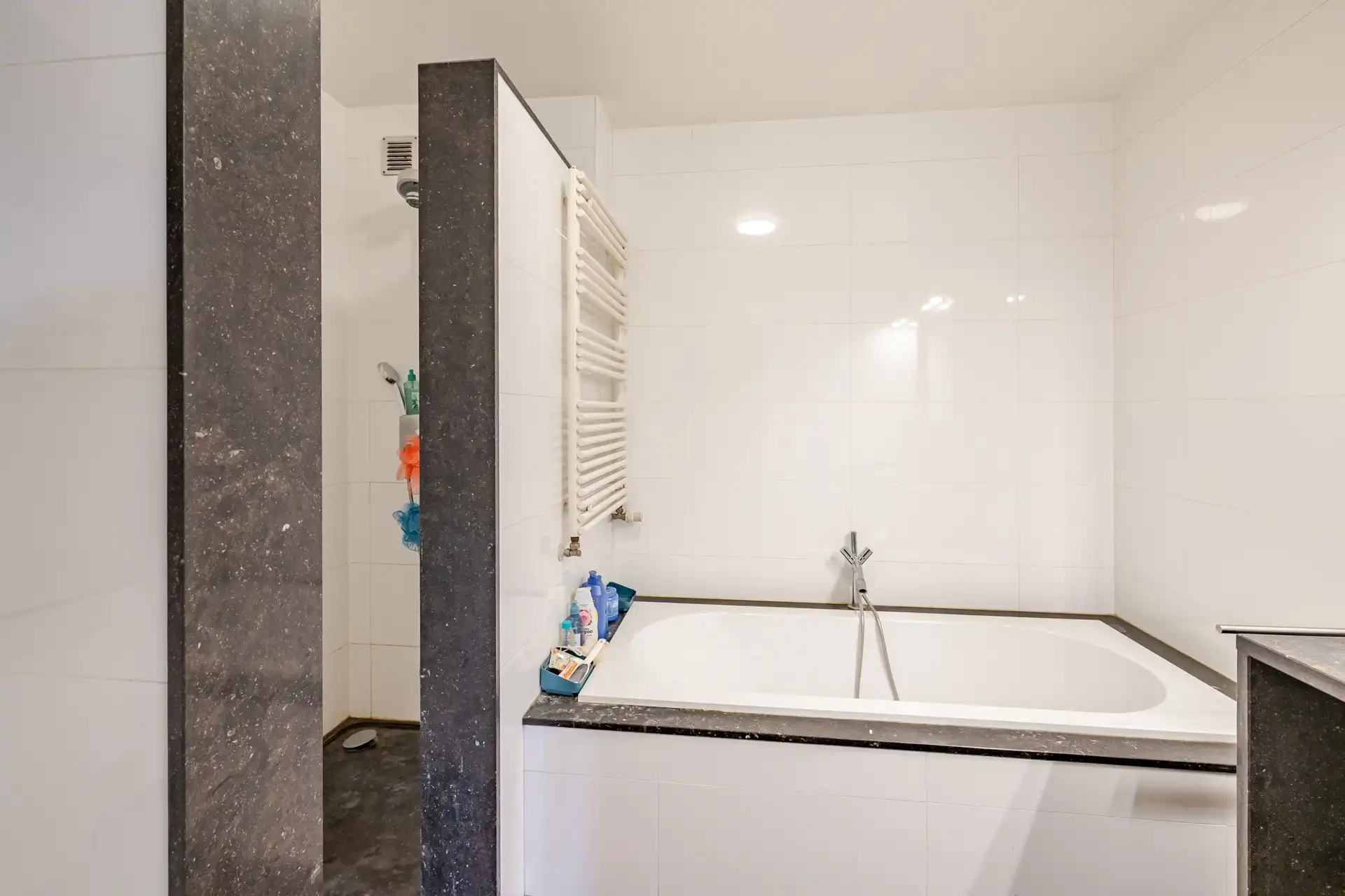 Uitzonderlijk lichtrijk hoekappartement van maar liefst 150 m² foto 20