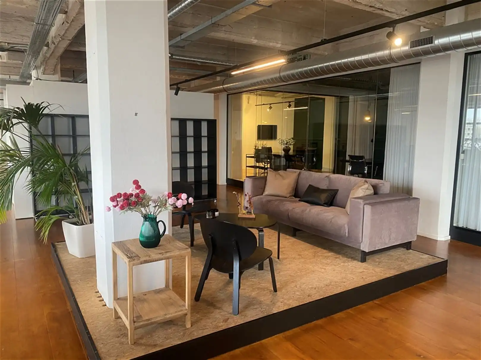 Loftkantoren op het gelijkvloers aan het water foto 11