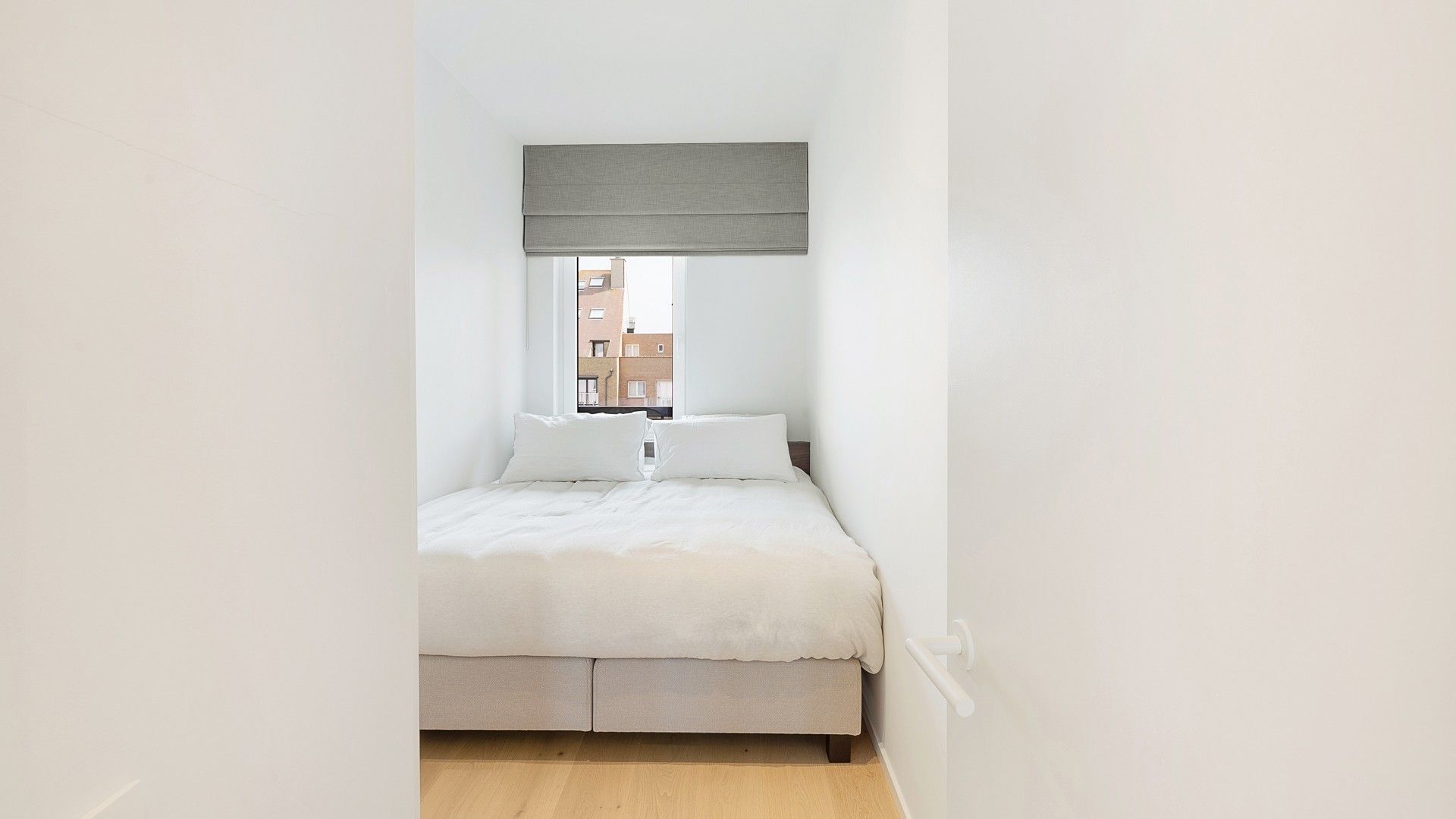 Prachtig gerenoveerd appartement met frontaal zeezicht op Albertstrand foto 20