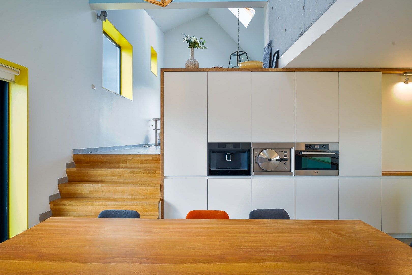 Unieke en recente woning met ruime loods in Oudenburg foto 12