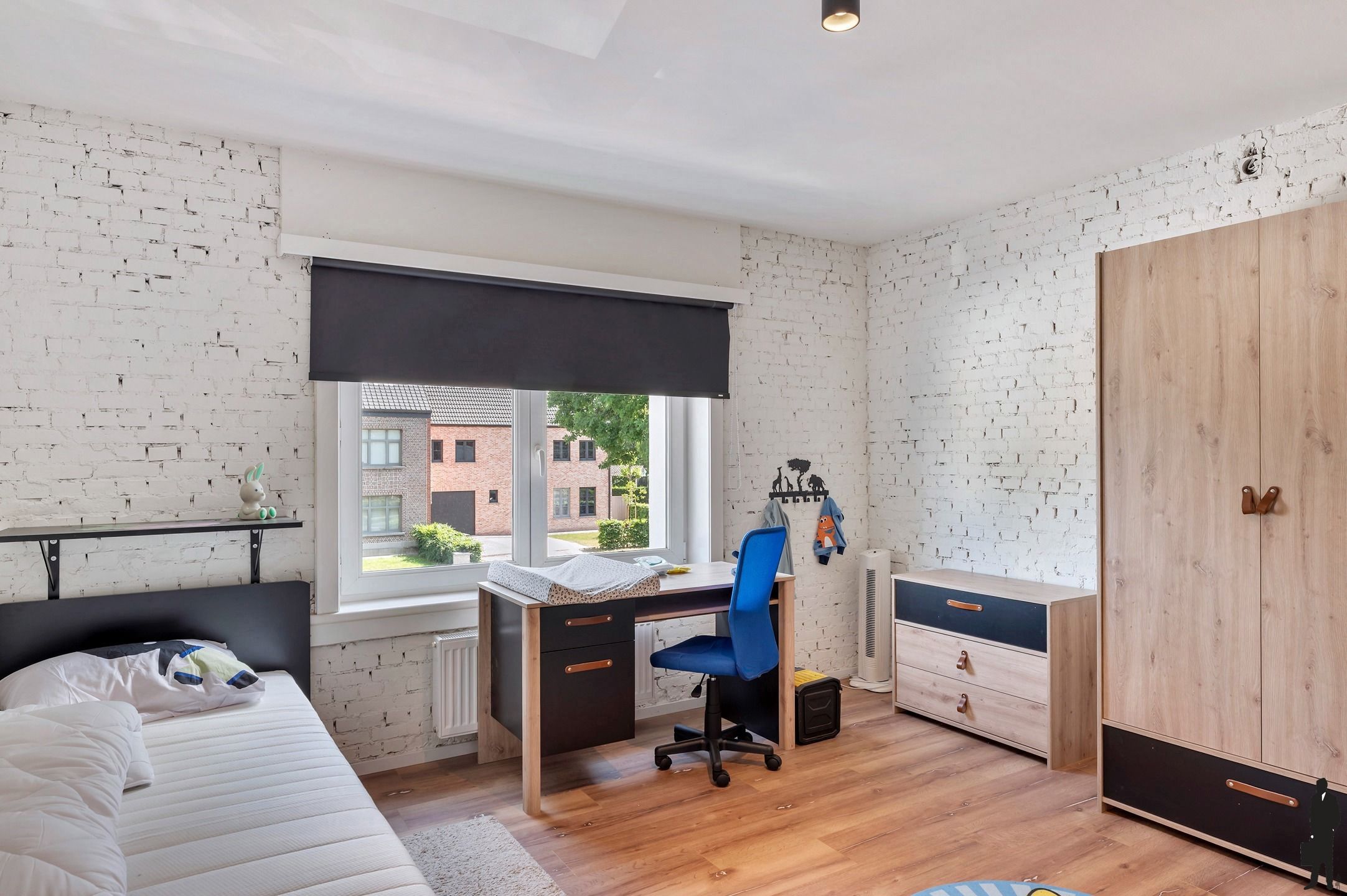 Gerenoveerd opbrengsteigendom: handelsruimte, duplex, studio foto 20