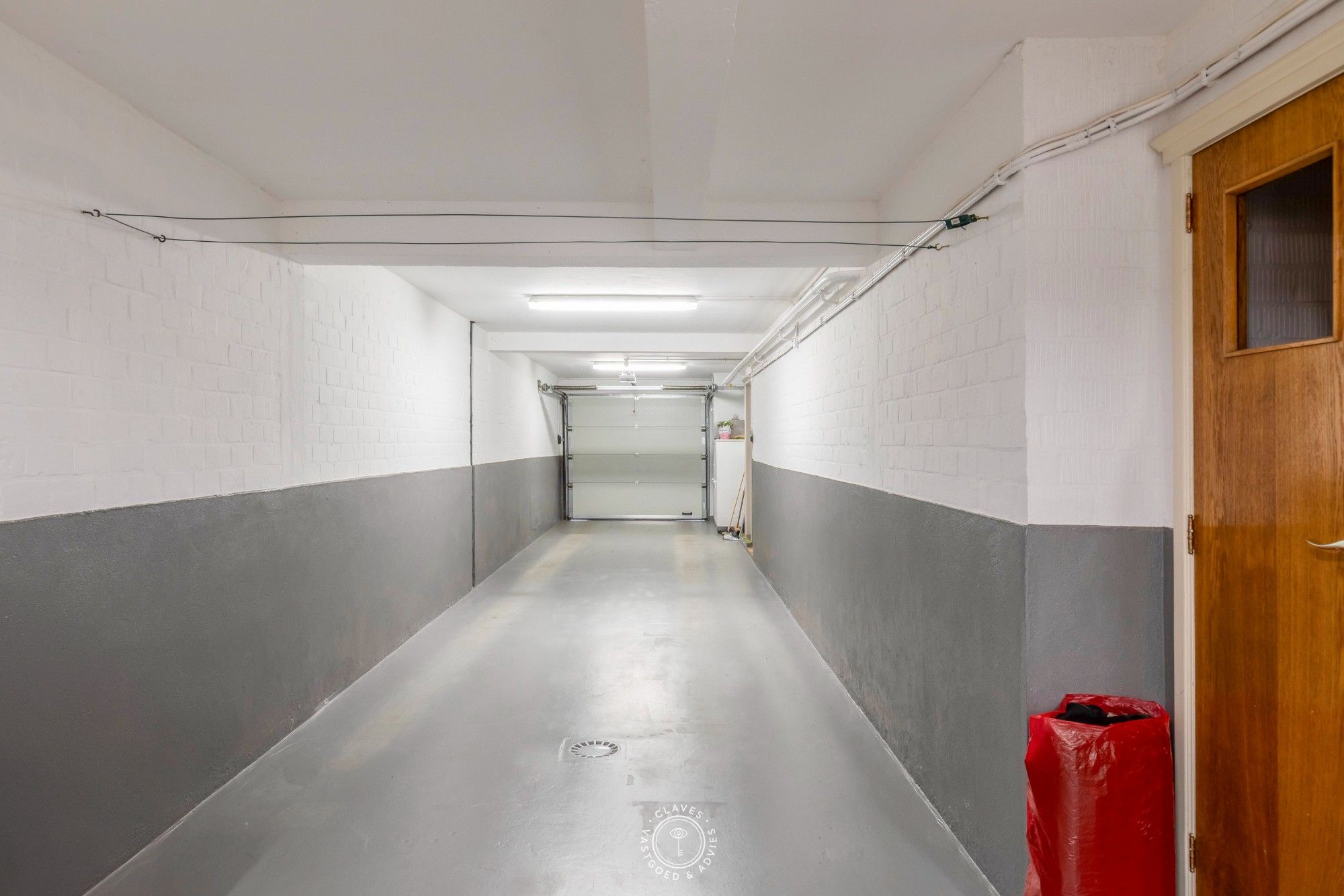 Investeringseigendom met 2 appartementen en ruime garage – centrale locatie in Sint-Niklaas foto 3