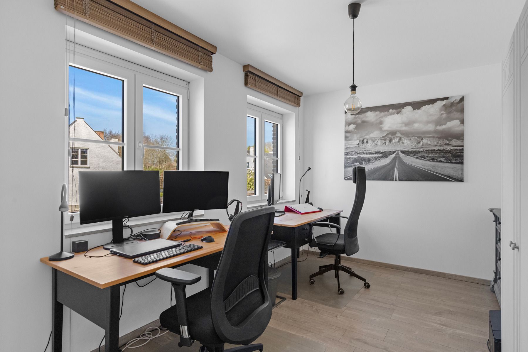 Stijlvol en energiezuinig wonen in hartje Dikkelvenne! foto 18