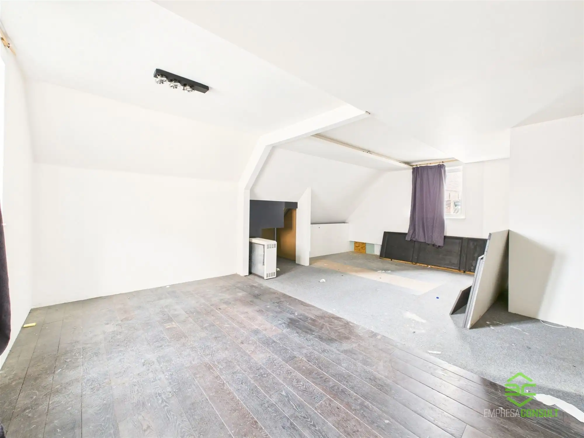 Handelsgelijkvloers op A+ locatie in het centrum! foto 17