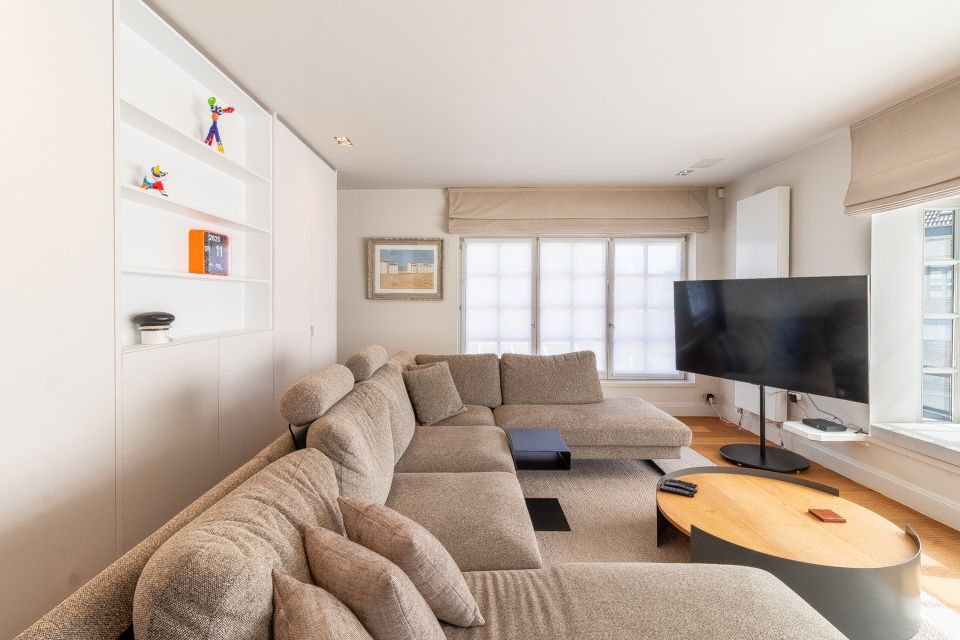 Unieke duplex met hoogwaardige afwerking in het dorpscentrum foto 2