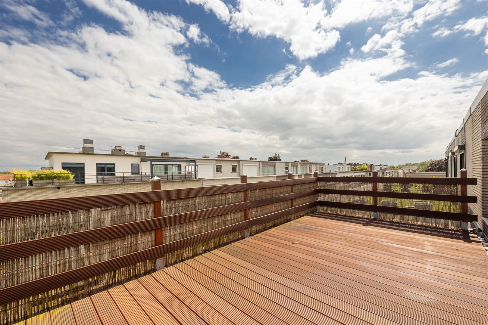 Dakappartement met 3 slaapkamers en terras. foto 8