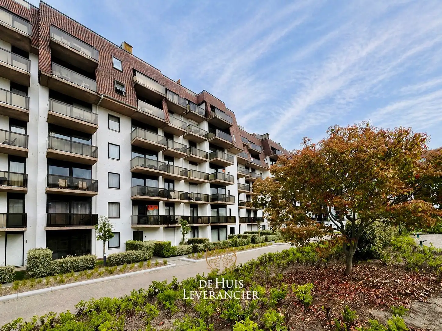 Zonnig en instapklaar appartement op topligging met zeezicht in Koksijde foto 7