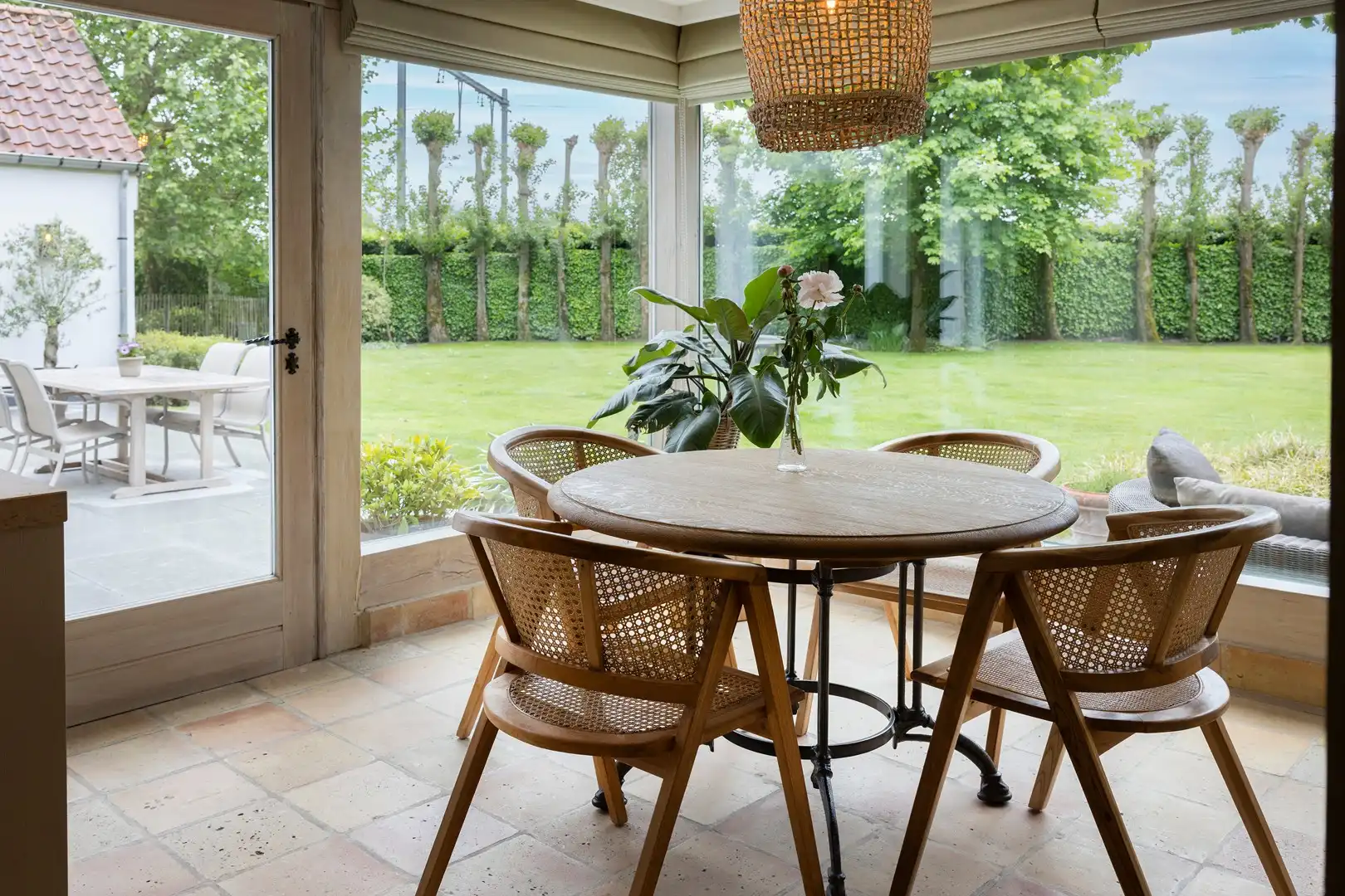 Zeer charmante woning met kwalitatieve, landelijke stijl. foto 7