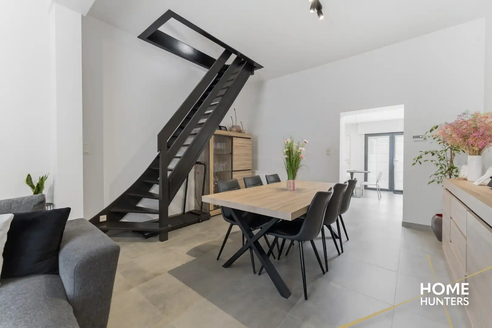 Instapklare woning met prachtige tuin op rustige ligging in Ieper foto 6