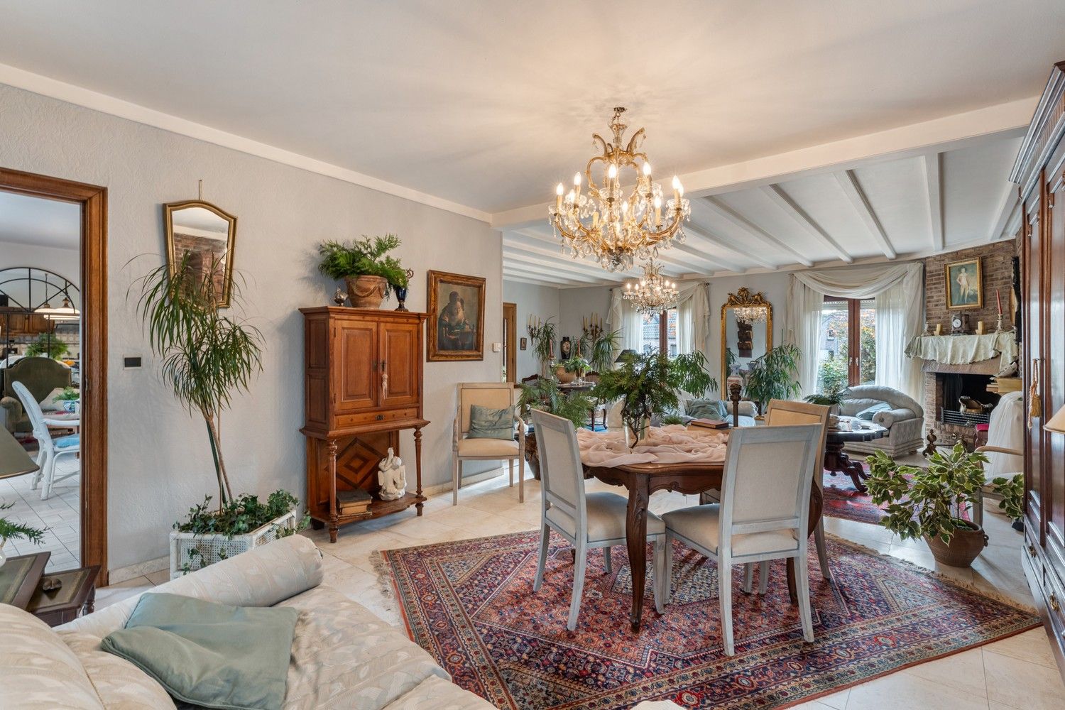 Karaktervolle villa op perceel van 18a foto 8