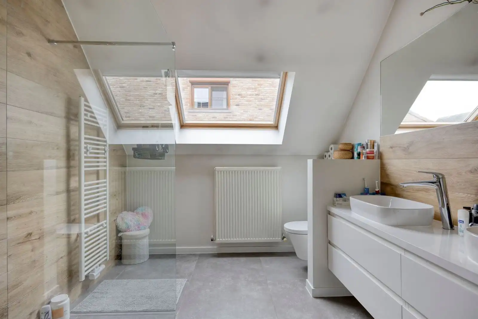 Alleenstaande woning met tuin foto 19