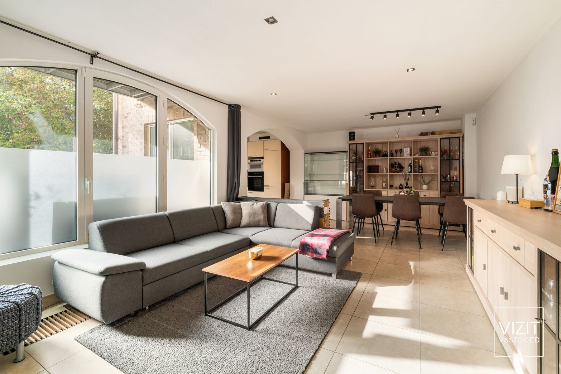 Gelijkvloersappartement met tuin in uniek art-decopand foto 2