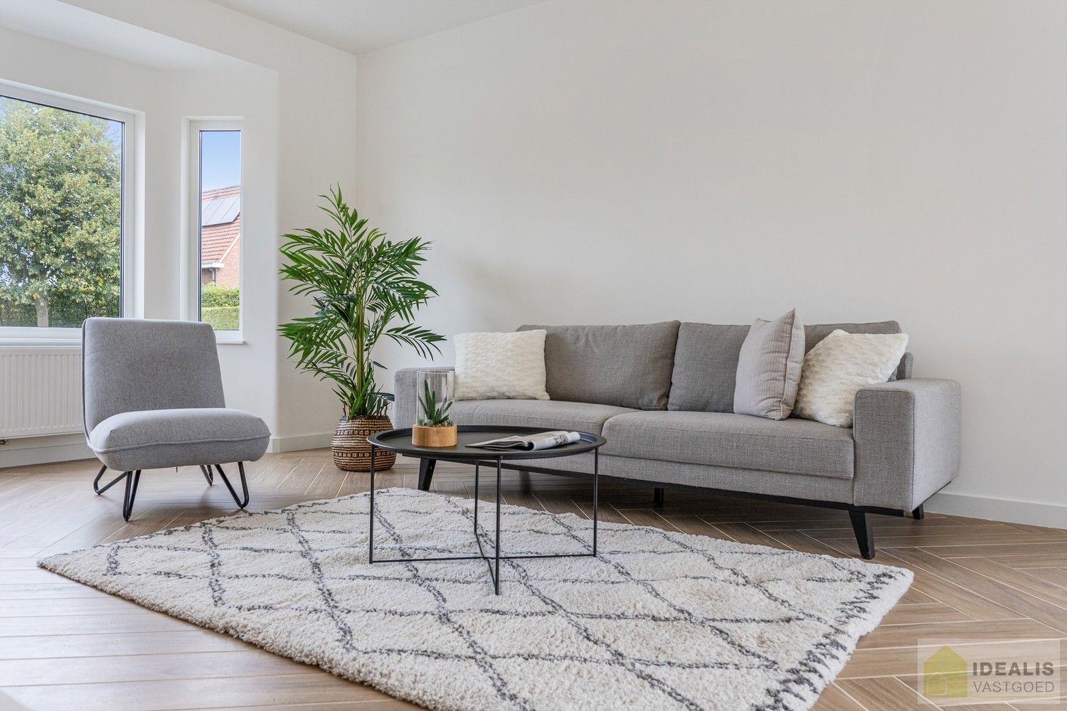 IDEALIS VASTGOED – Schitterend volledig vernieuwde woning met een heerlijke open leefruimte, luxe keuken, 3 ruime slaapkamers, een ruime luxueuze badkamer én een ruime wasplaats! Dit heerlijke huis bevindt zich op een volledig nieuw aangelegd perceel van 7a 88ca vlakbij het centrum van Hamont-Achel, op slechts enkele minuten van de Nederlandse grens - EEN MUST VISIT! - foto 12