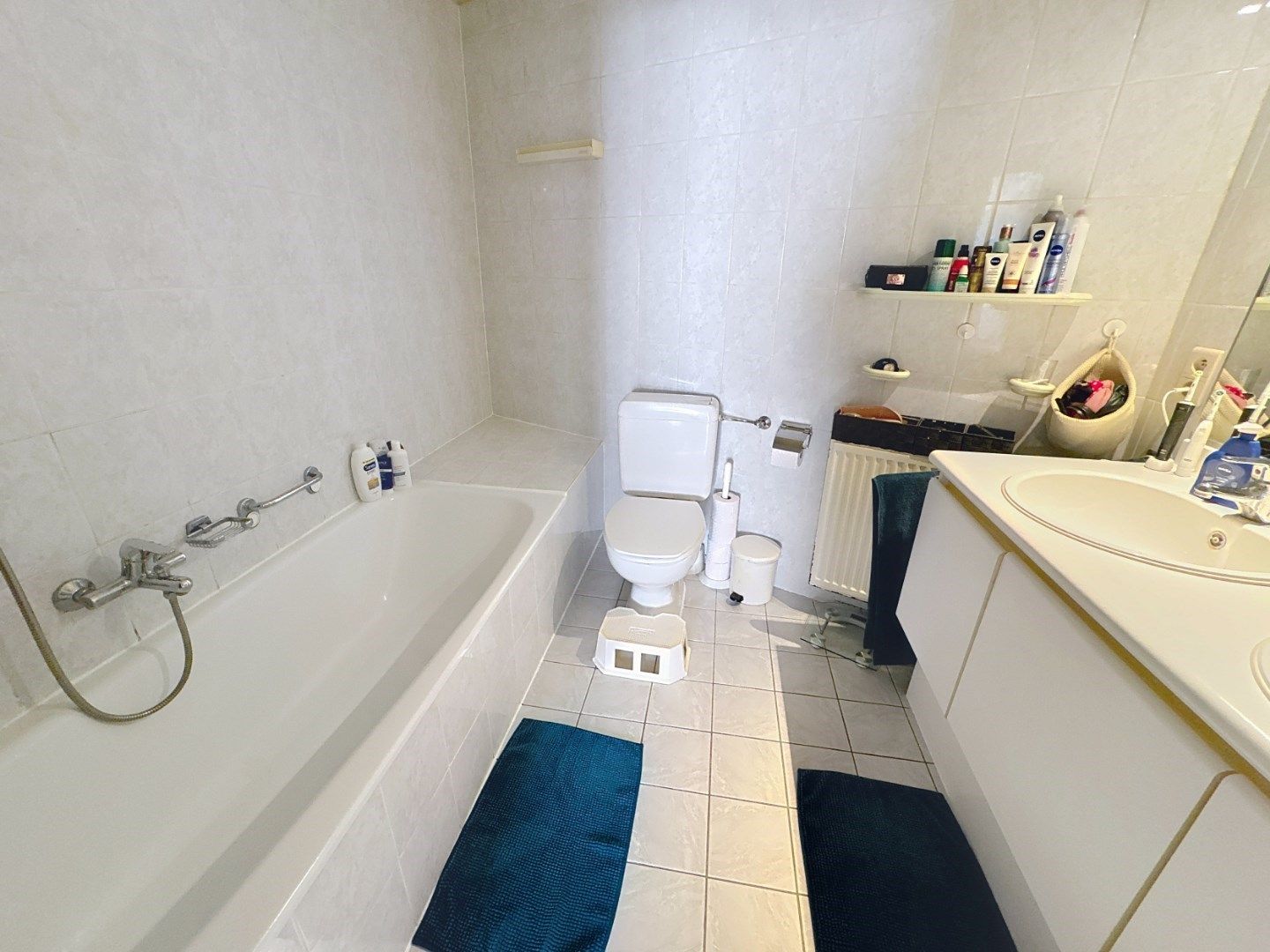 Centraal gelegen appartement met 2slpk foto 12