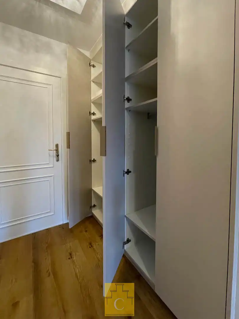 Volledig vernieuwde serviceflat met zonnig terras in een groene oase nabij het centrum van Brugge foto 17