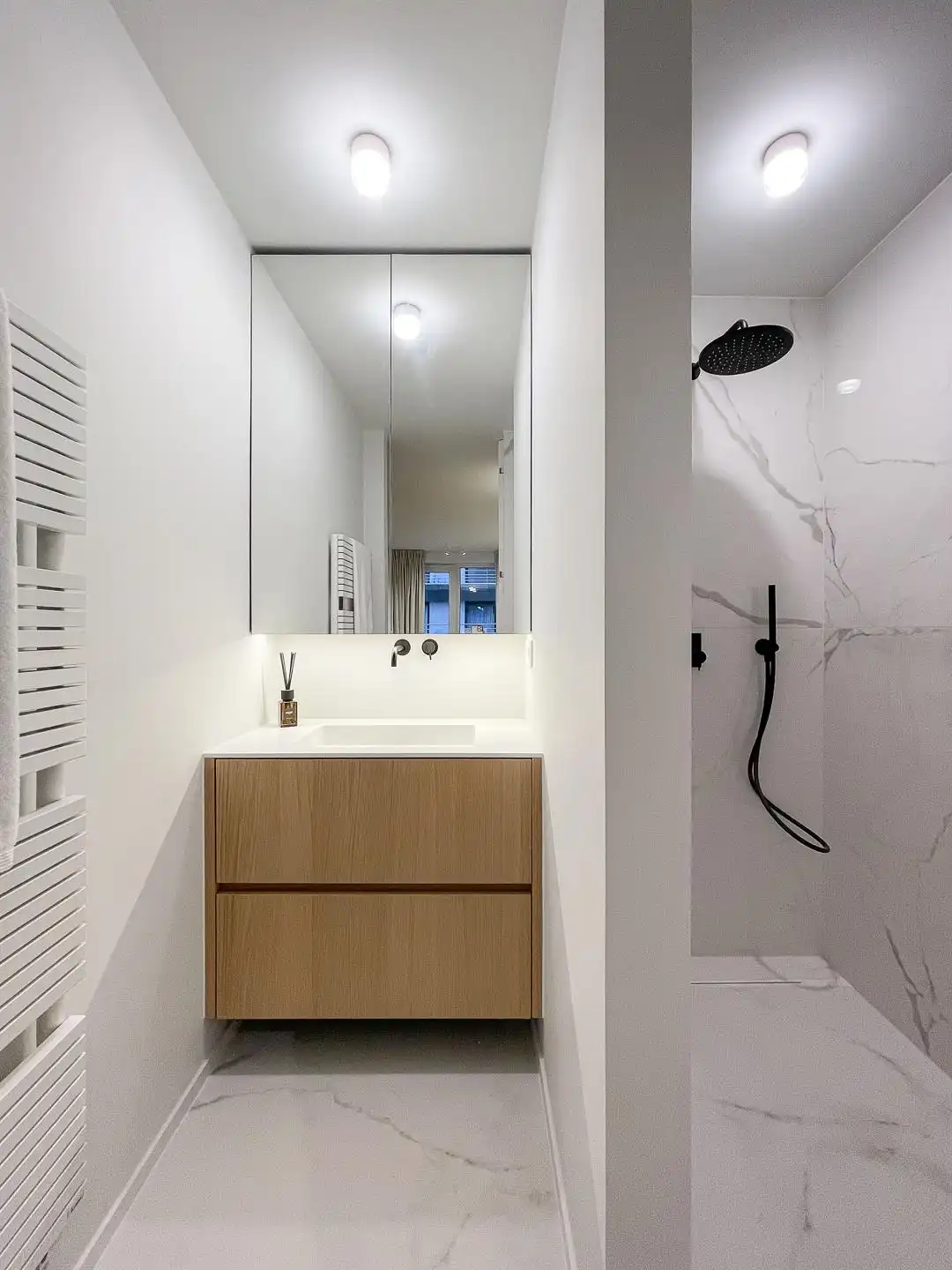 Volledig gerenoveerd, gemeubileerd appartement... foto 16