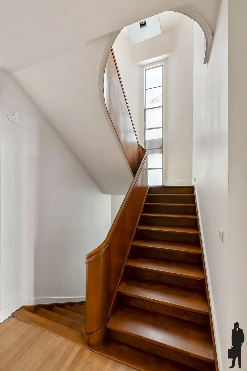 Modernistisch hoekpand met garage in de Tentoonstellingswijk foto 11