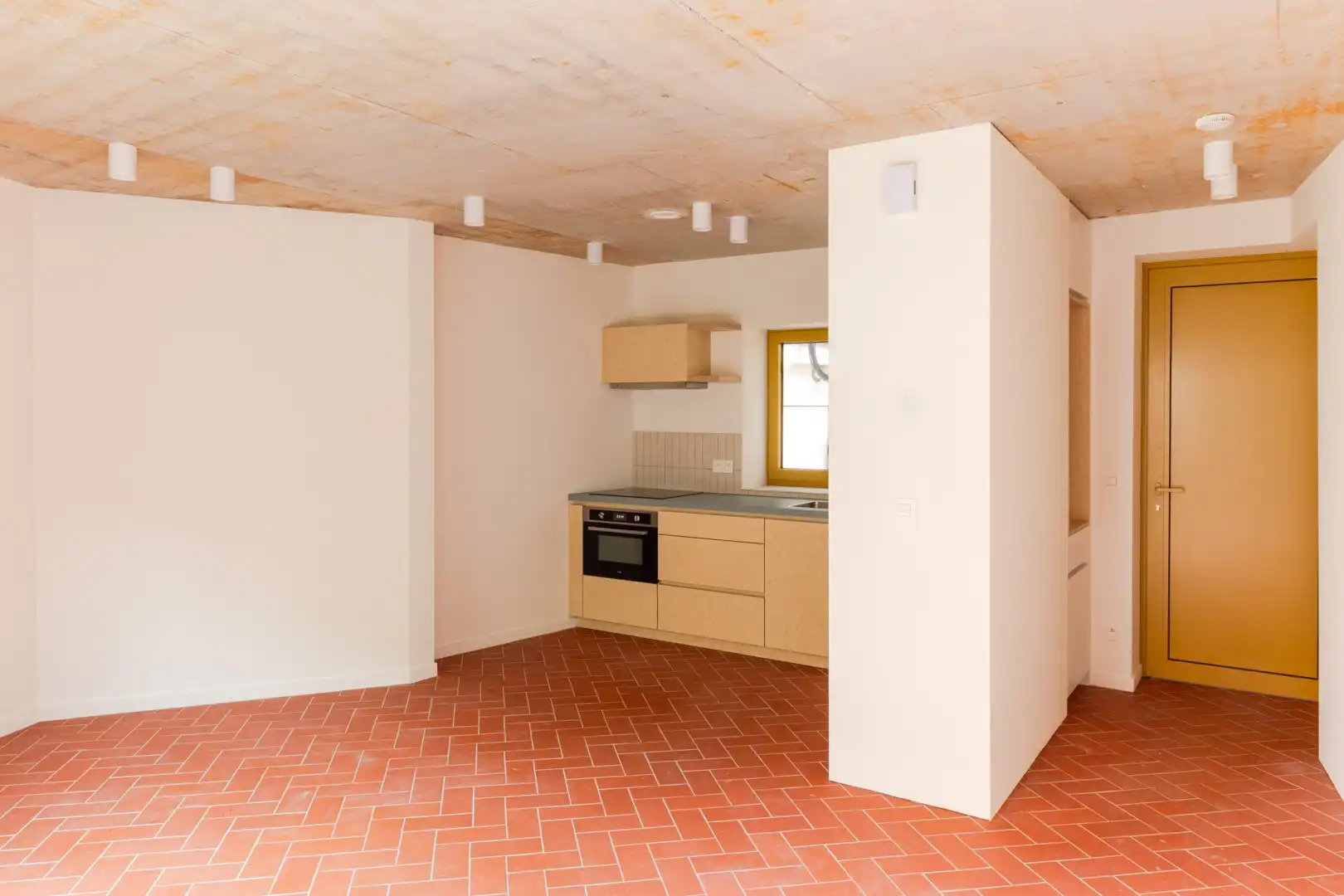 Exclusieve nieuwbouwwoning verscholen in de stad foto 5