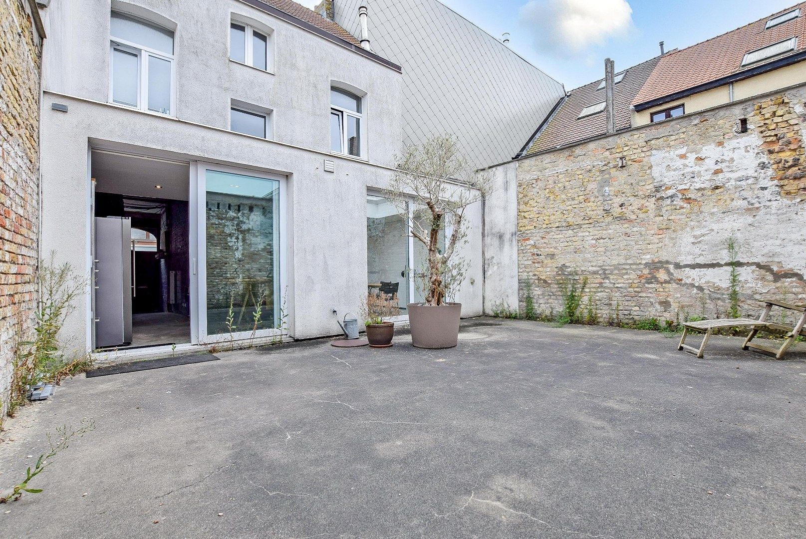 Stadswoning met 3 slaapkamers in Nieuwpoort  op 120 m² met garage. foto 14