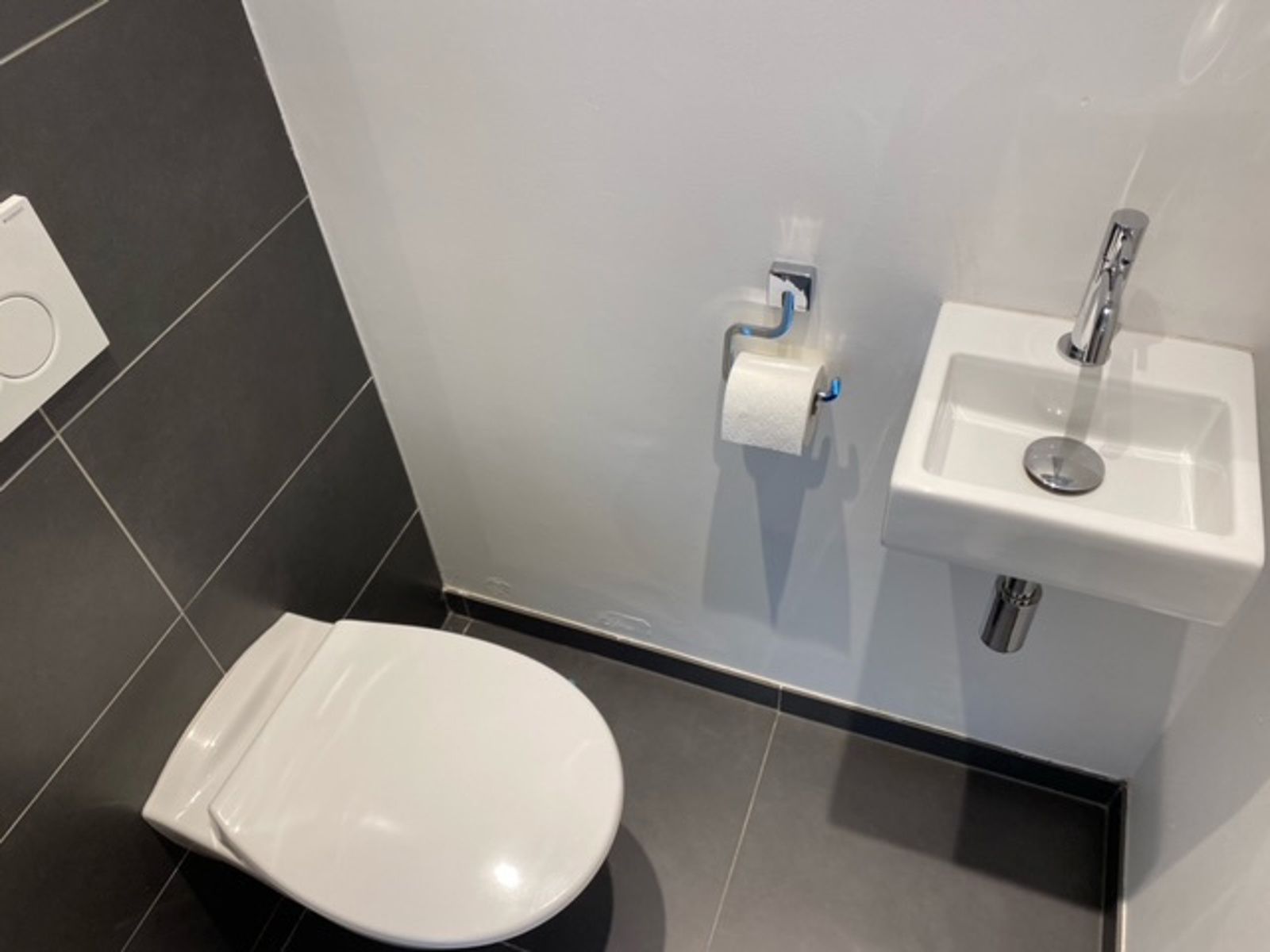 RUIM APPARTEMENT (71,35m2) MET 1 SLK, ONDERGRONDSE AUTOSTANDPLAATS EN KELDERBERGING TE HASSELT foto 12