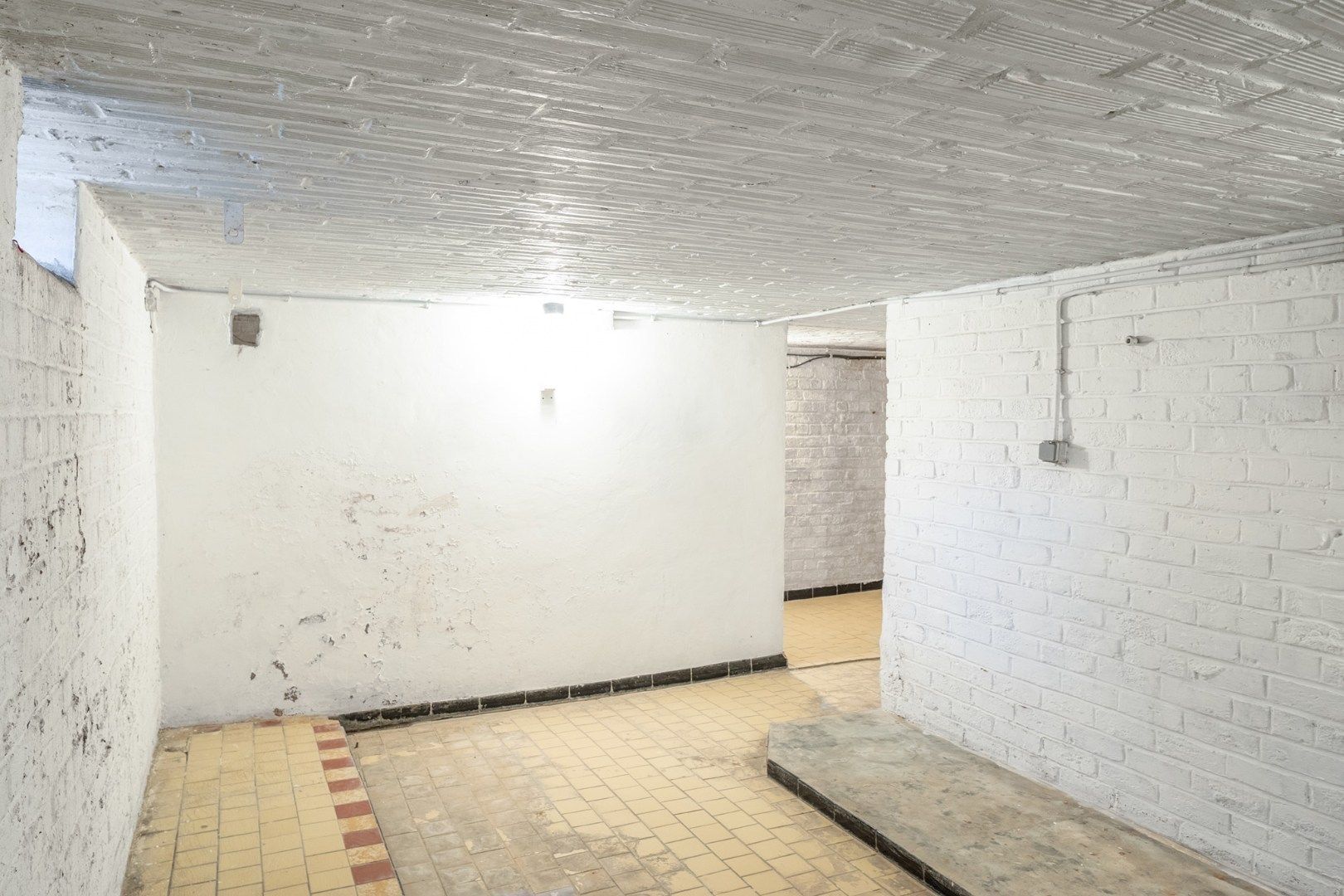 Ruime gesloten gezinswoning met tuin  foto 15