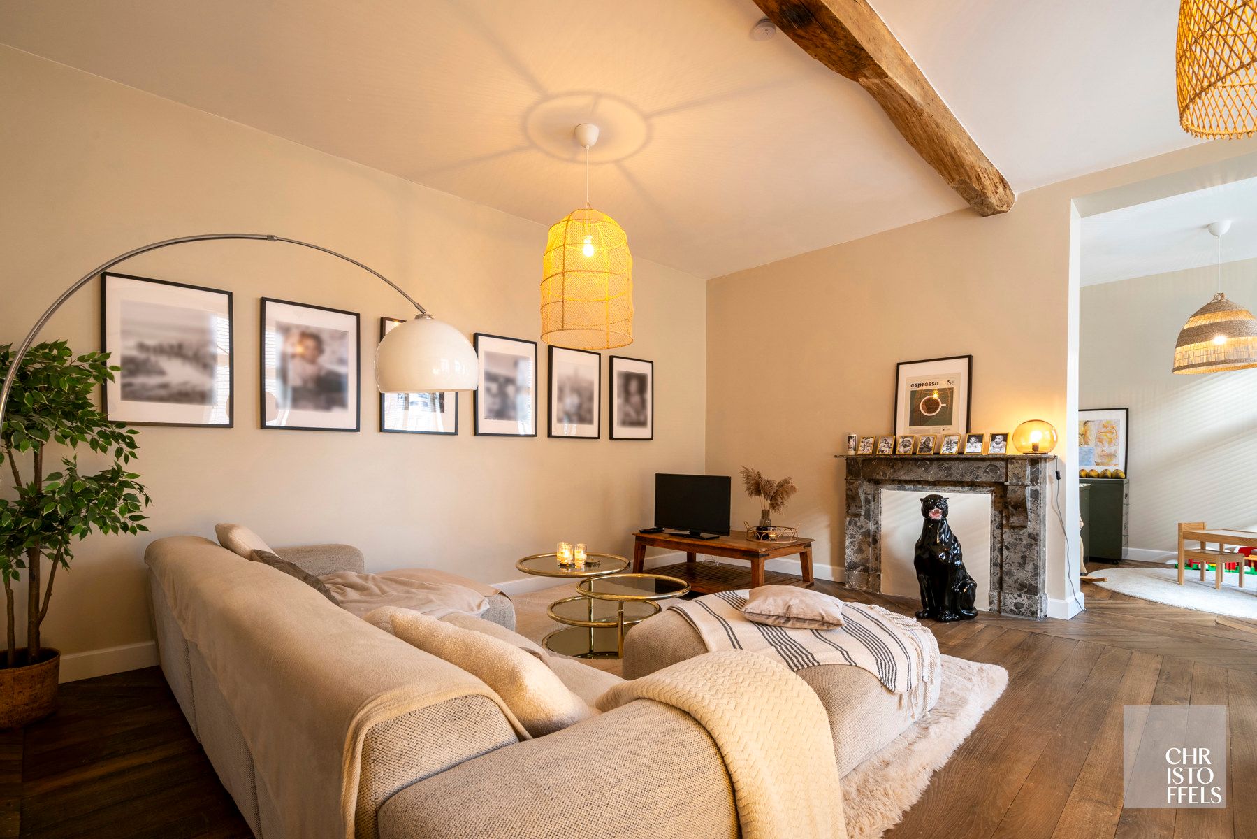 Kwalitatief gerenoveerde hoeve met 413 m² woonbeleving!  foto 8