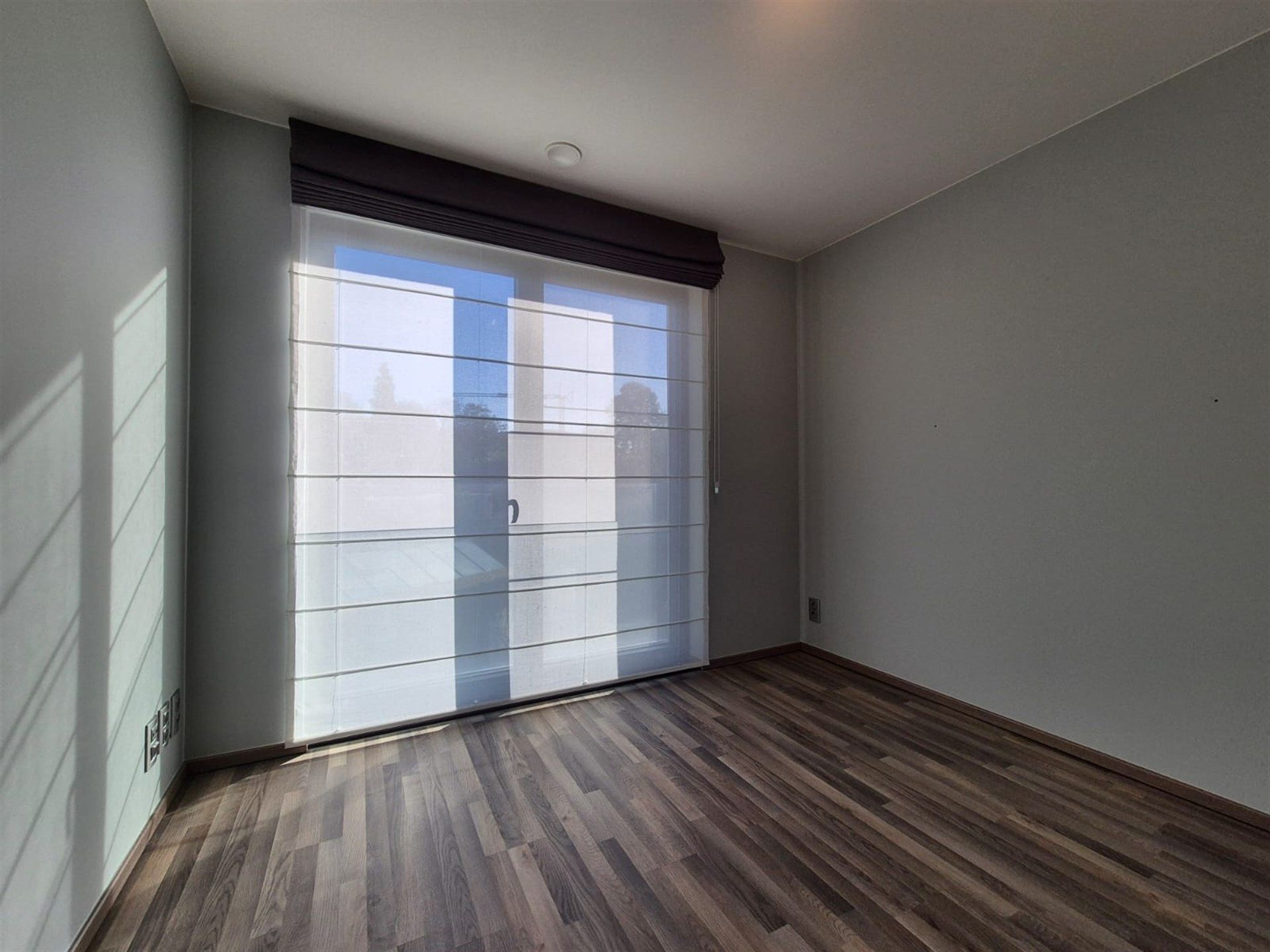 Rijkelijk uitgerust appartement met 2 slaapkamers en terras foto 13