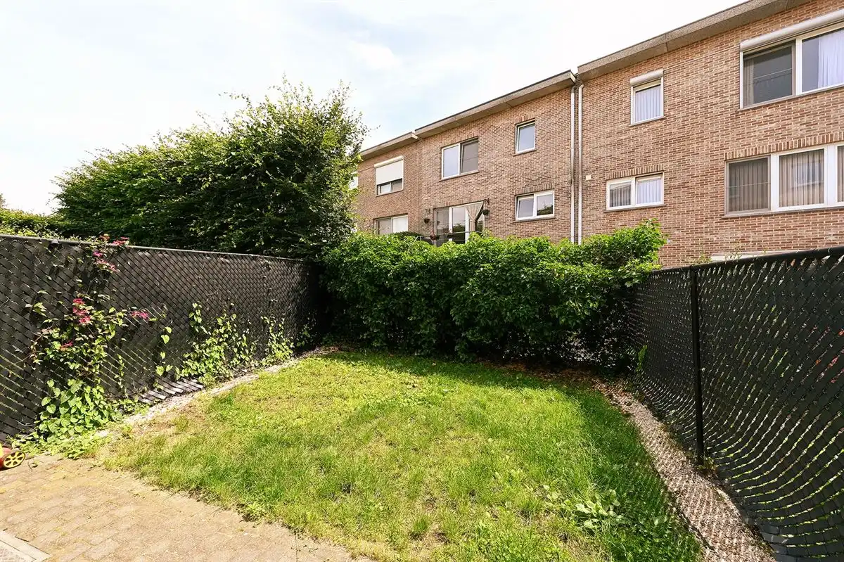Rustig gelegen bel-etage woning foto 4