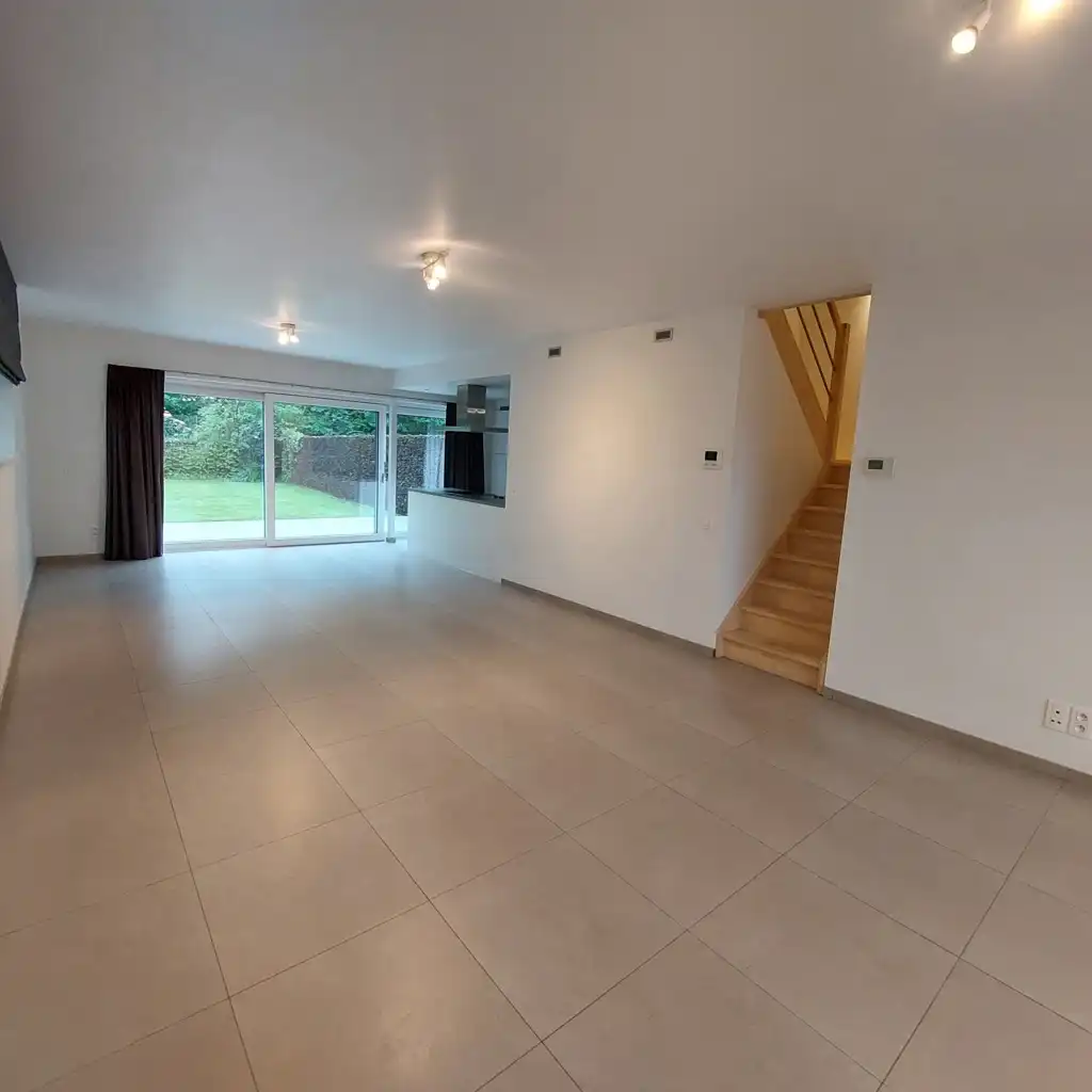 Lichtrijke nieuwbouwwoning met grote tuin in Opwijk! foto 3