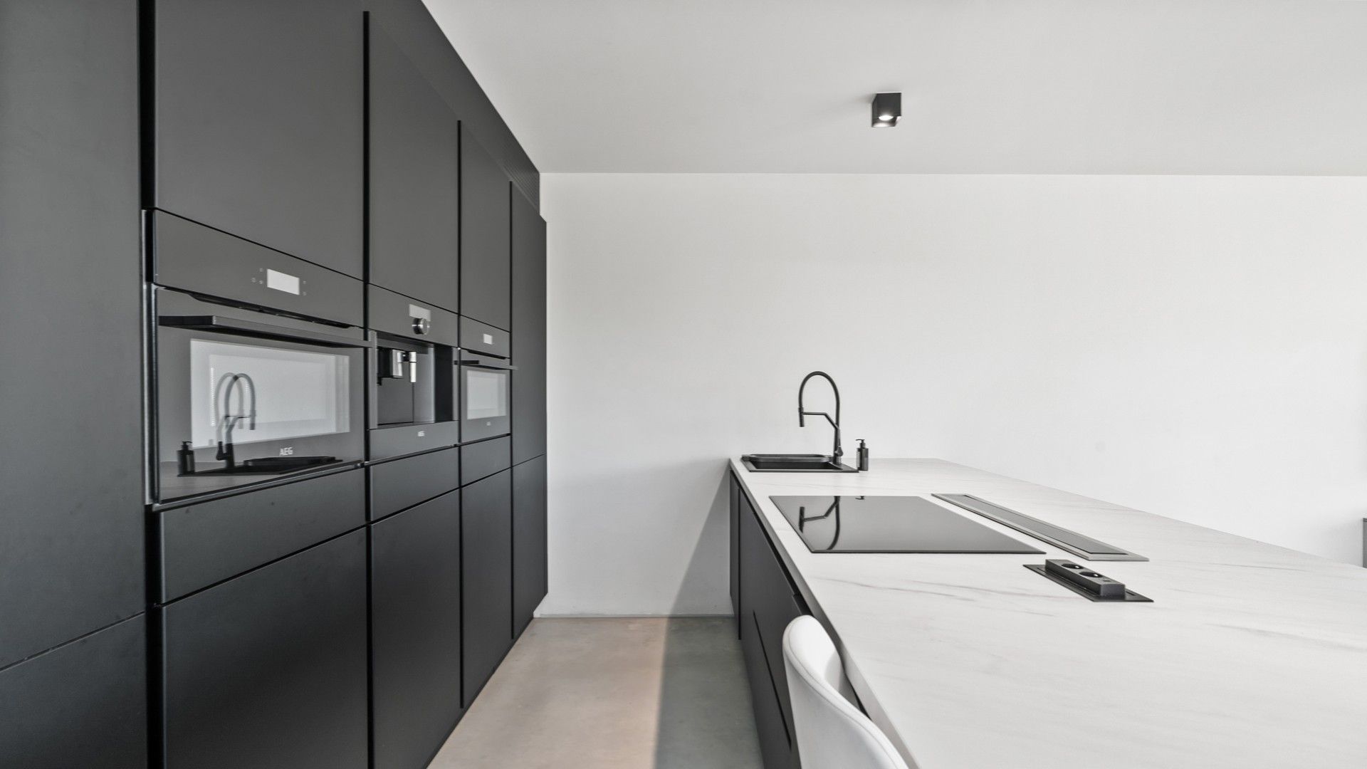 Luxueuze nieuwbouwwoning met handelsruimte/bureel te Genk foto 11