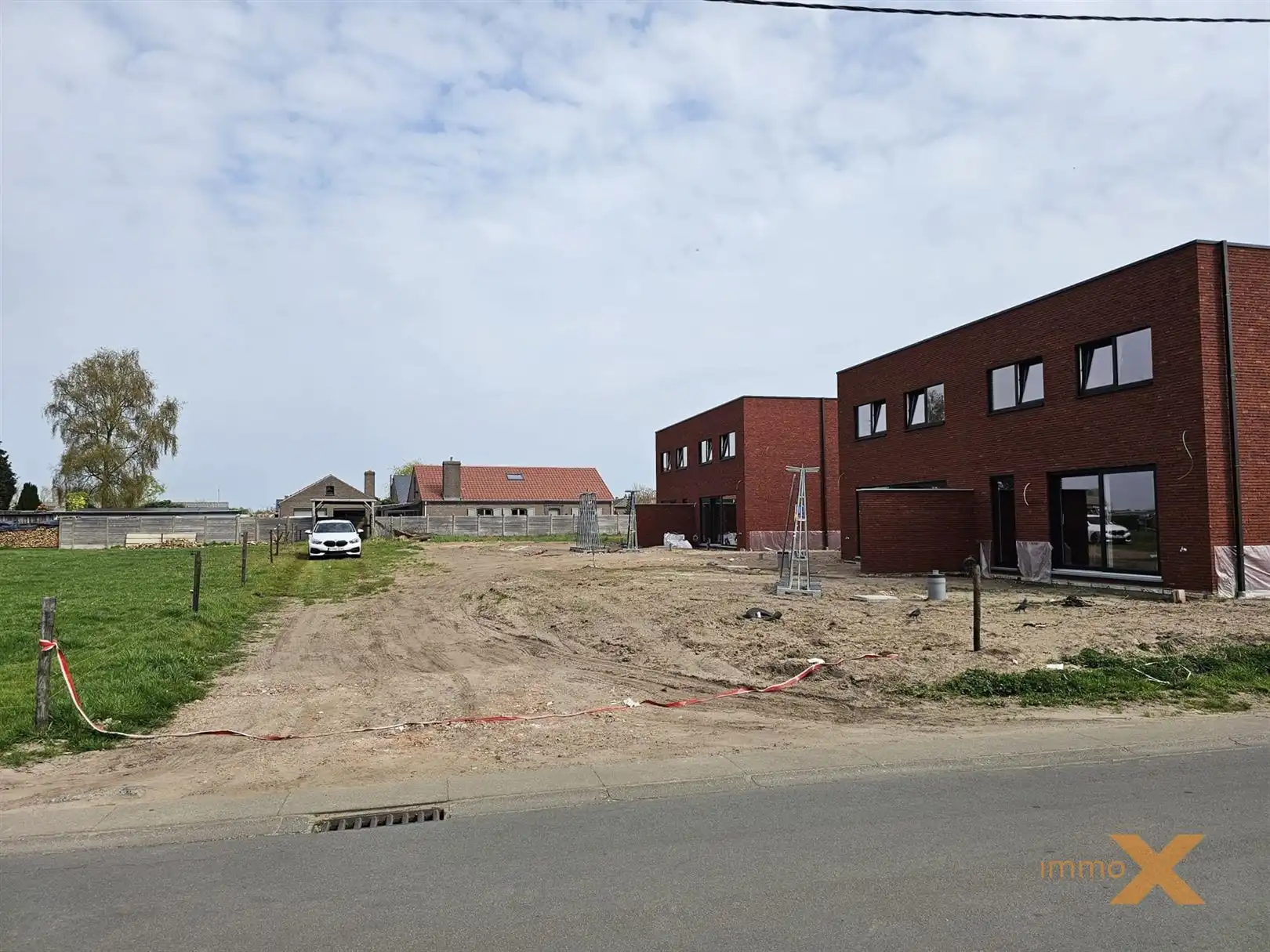 STIJLVOLLE MODERNE NIEUWBOUW MET GARAGE foto 5