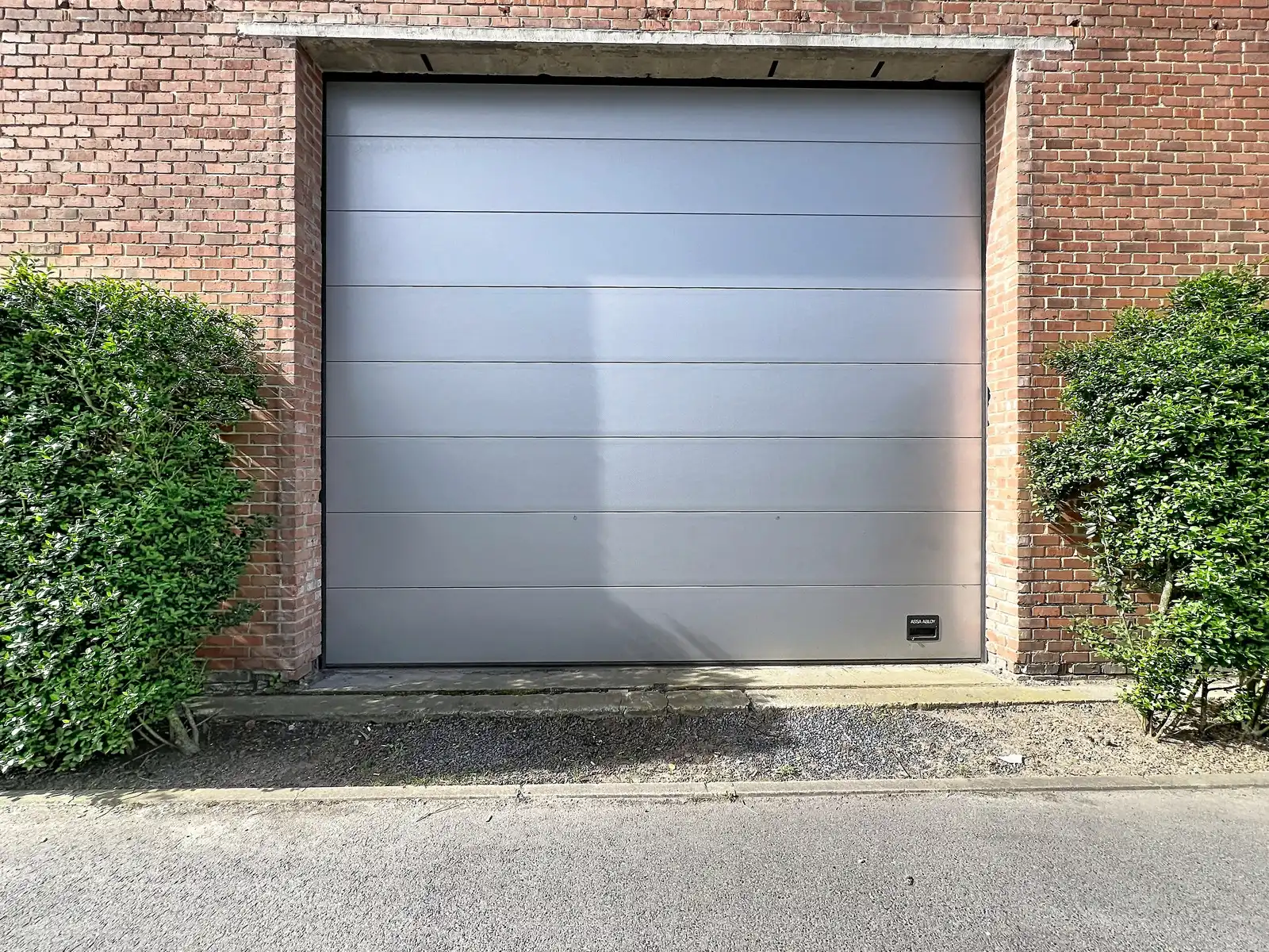Baanwinkel voor bedrijf (productie, opslag, techniek, recreatie) met bijkomende verkoop naast Lecot, Basic-Fit, Hopsiepops, Eldi, Van Haaren,... vlak bij de RING aan de Poort tot Poperinge ! foto 13