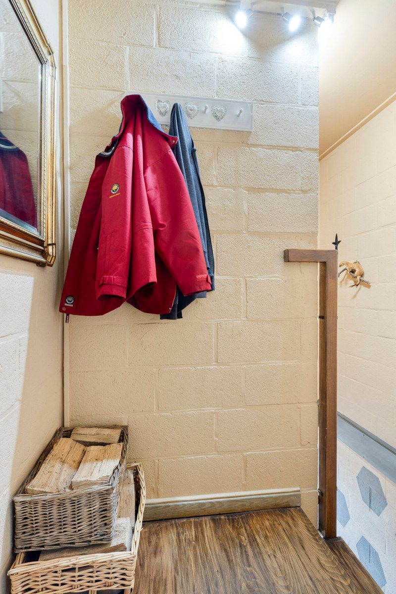 Prachtig alleenstaand 2-slaapkamer appartement met carport. foto 8