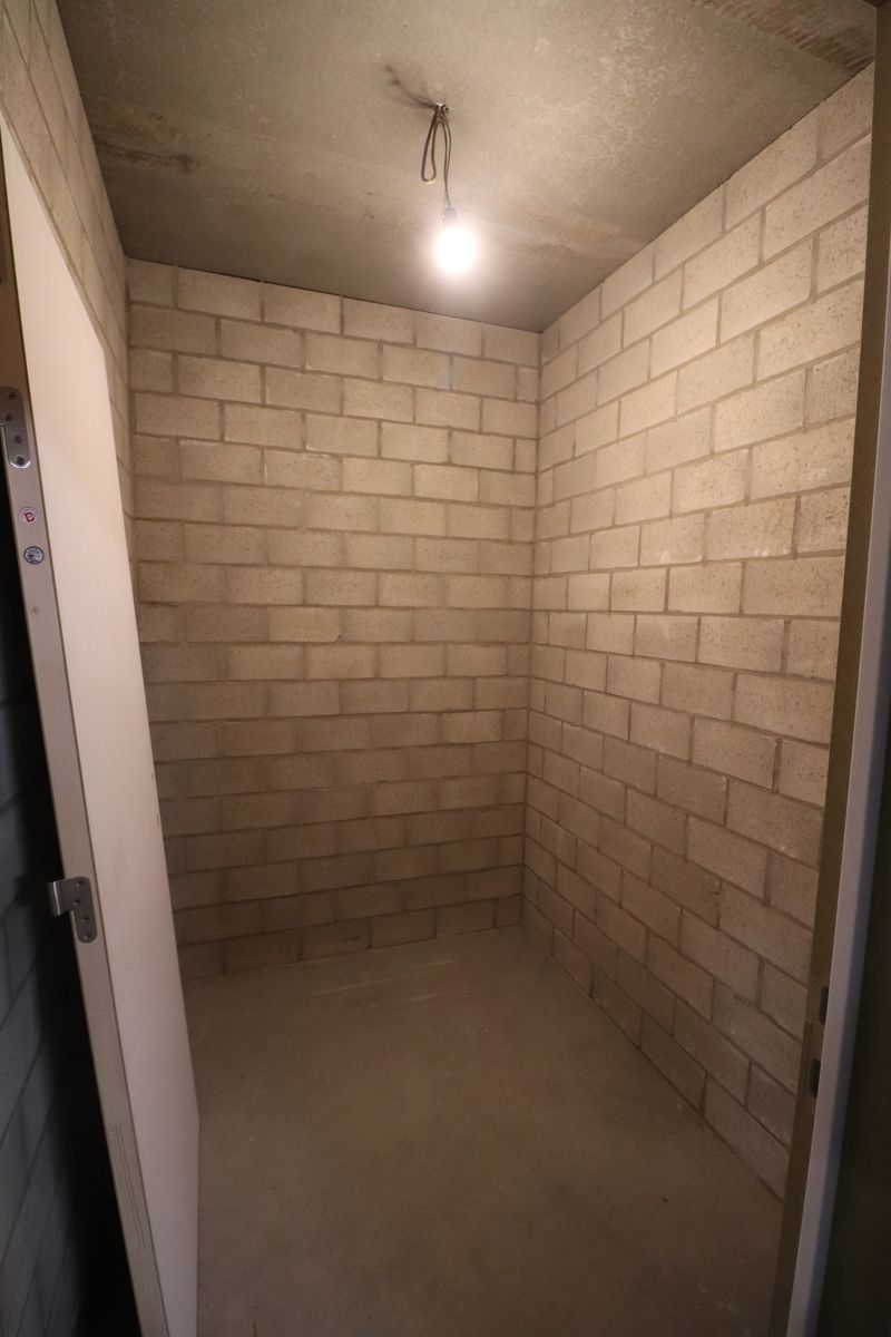 Prachtig nieuwbouwappartement met 2 slaapkamers, groot overdekt terras, autostaanplaats en berging. foto 16