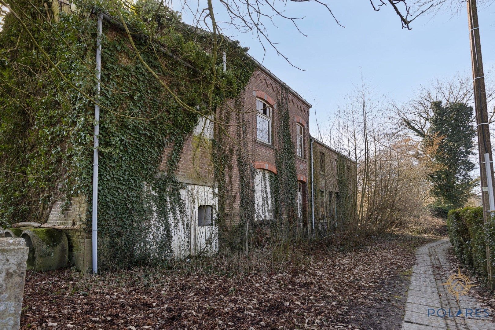 Renovatieproject: woonst met bijgebouwen en loods op 50are foto 9