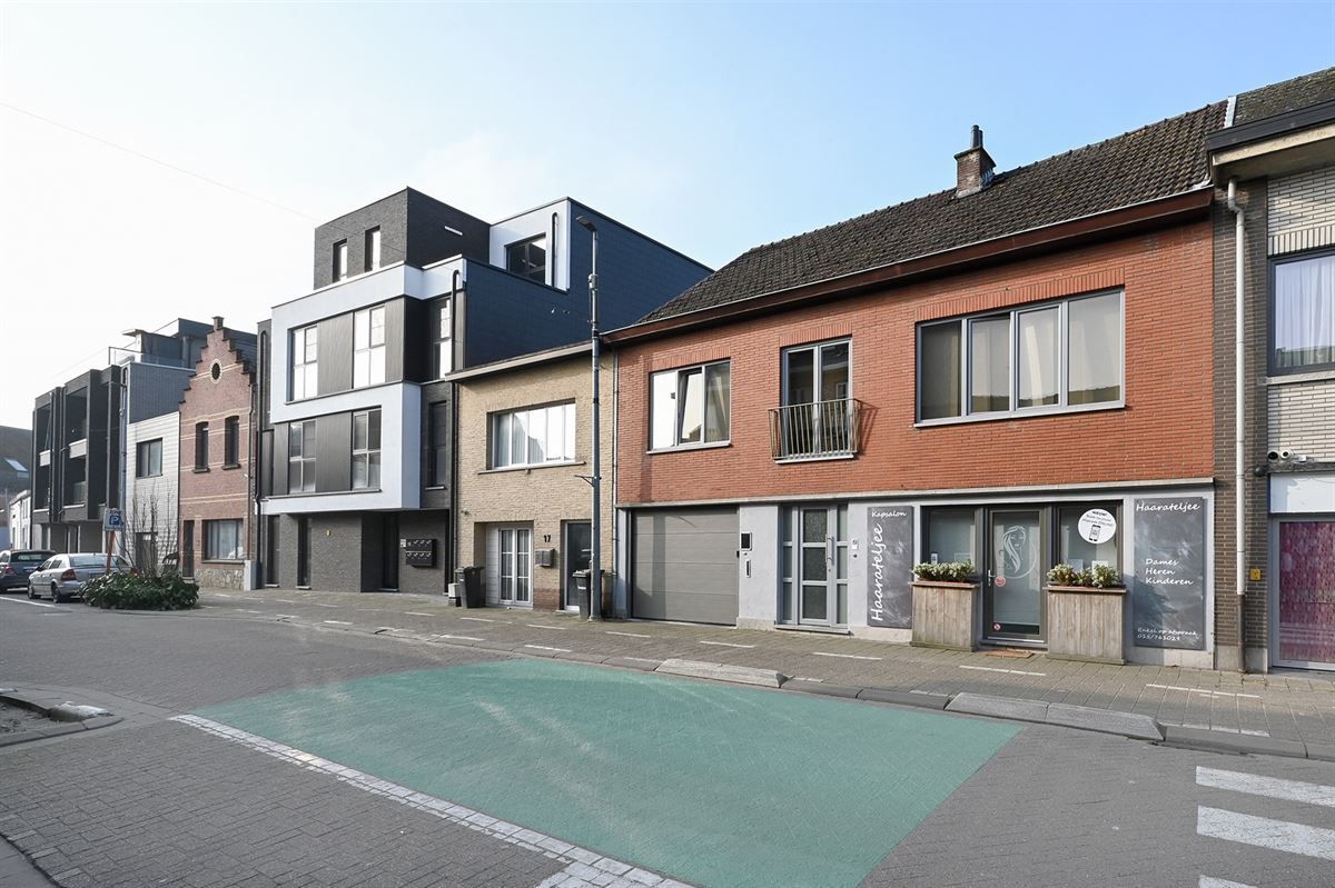 Ruime woning met zéér grote garage en leuke tuin foto 33