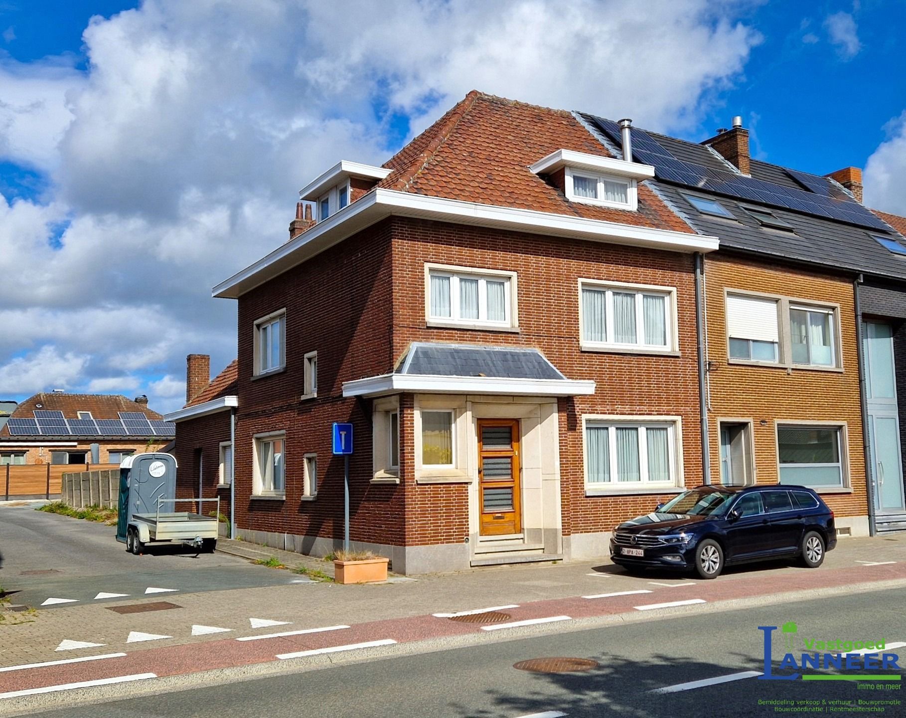 Hoofdfoto van de publicatie: Statige 3 gevelwoning met garage en 3 slaapkamers in Herne