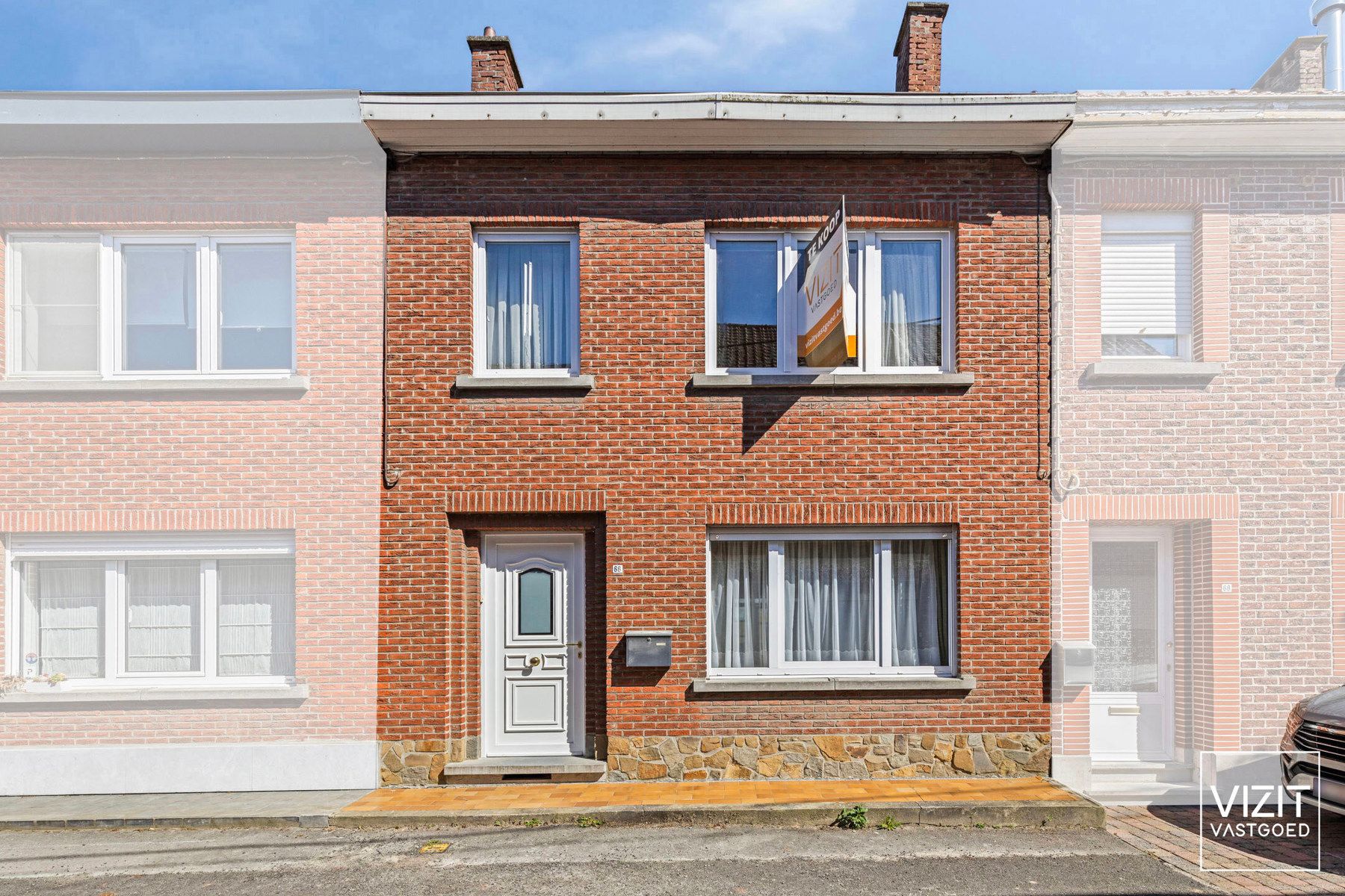 Hoofdfoto van de publicatie: Rustig gelegen te renoveren woning
