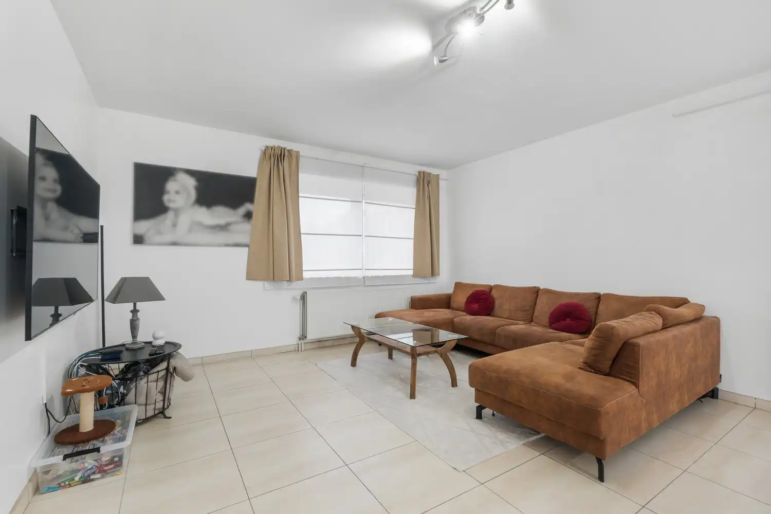 Prachtige 3-gevelwoning met studio, grote tuin en vrij uitzicht foto 6