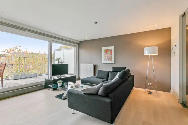Exclusief duplex-appartement met 3-slk en riant terras op gegeerde ligging aan de Visserij foto 2