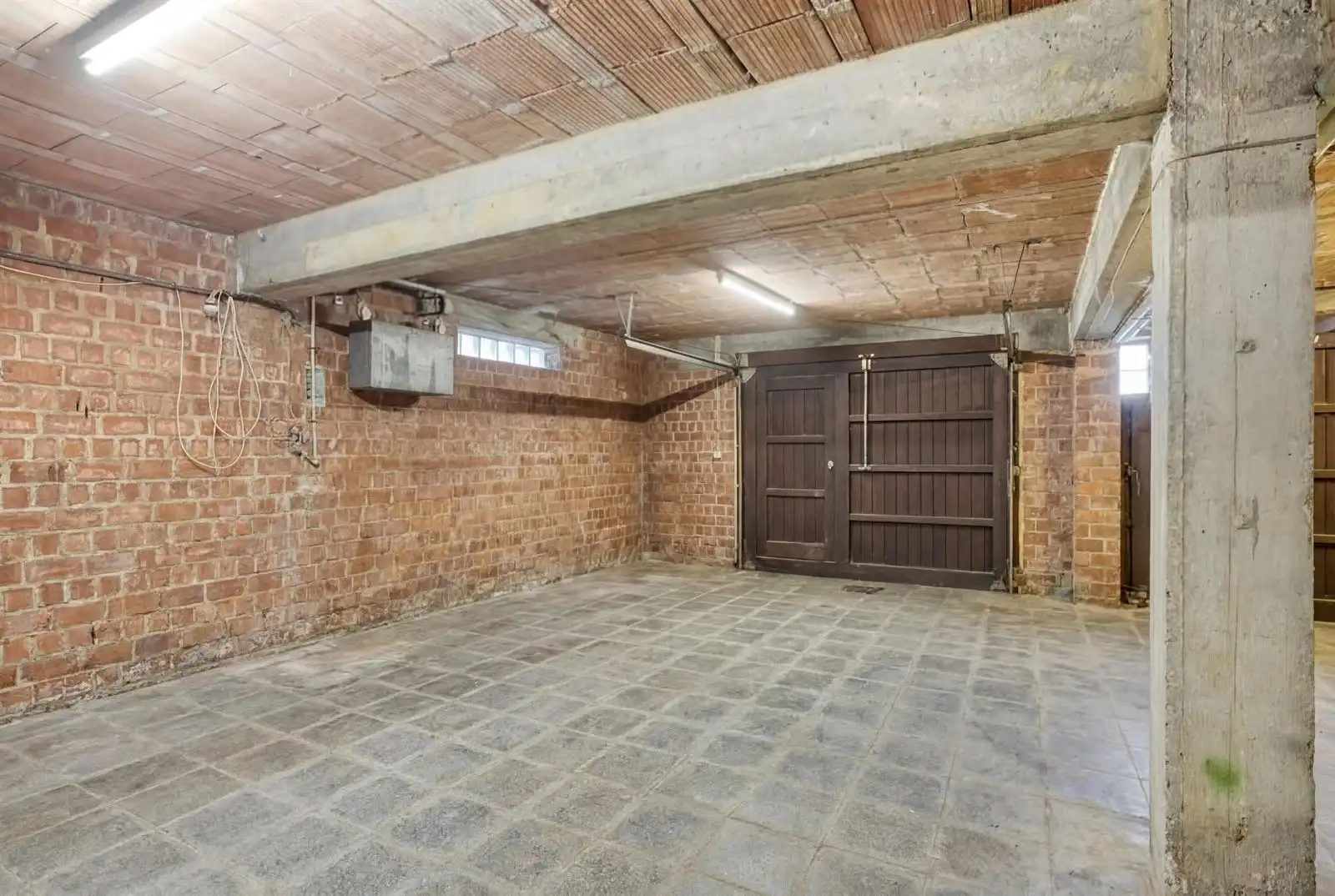 Villa op te frissen in hartje Pajottegem foto 19