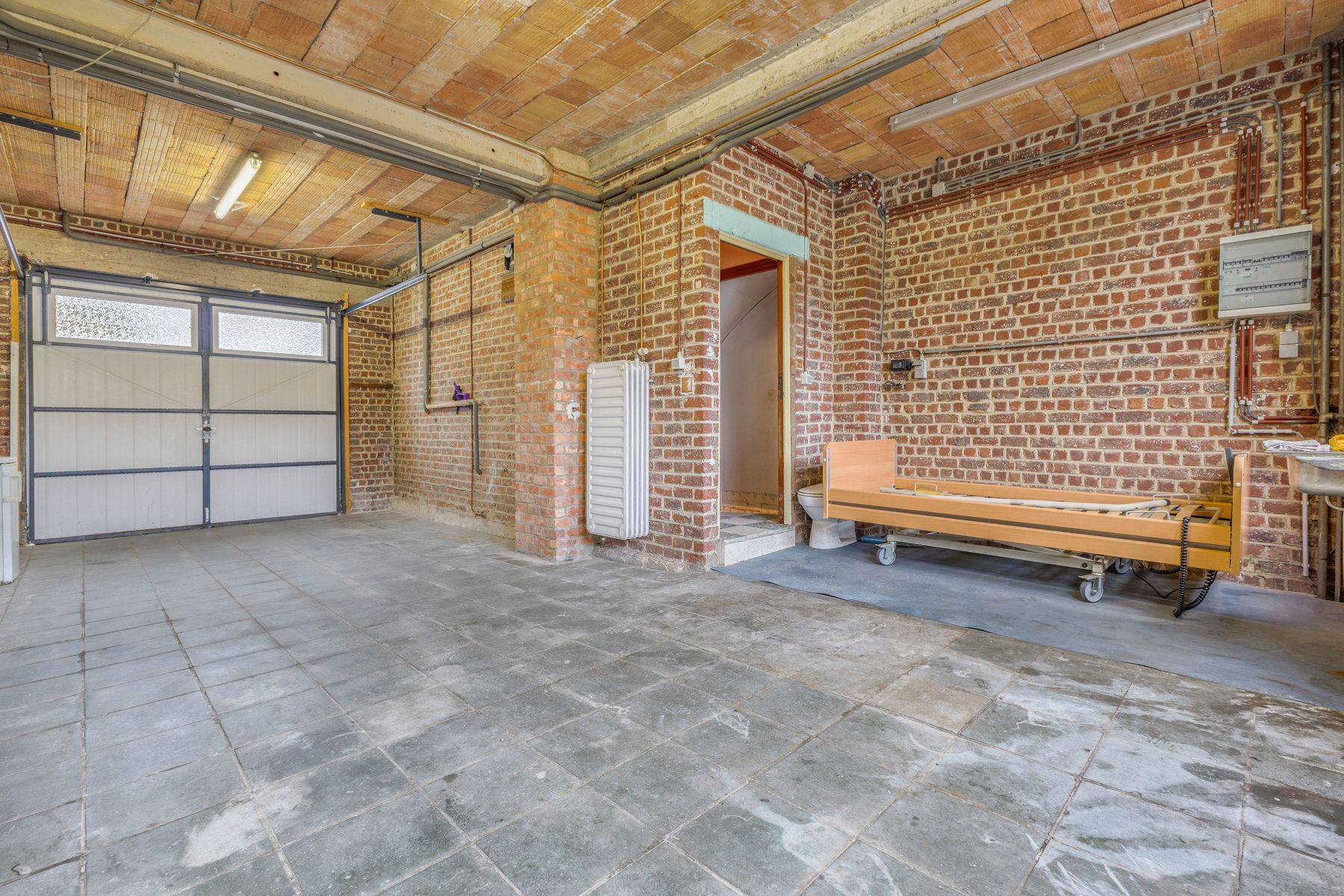 Gunstig gelegen woning met 3 slaapkamers en garage foto 14