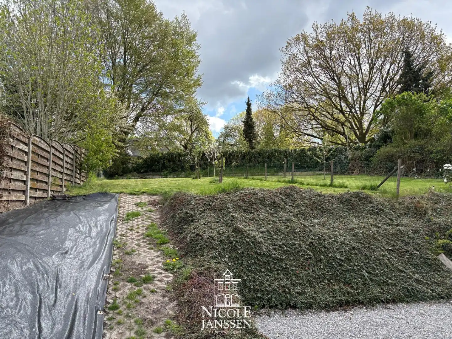 Halfvrijstaande woning  foto 18