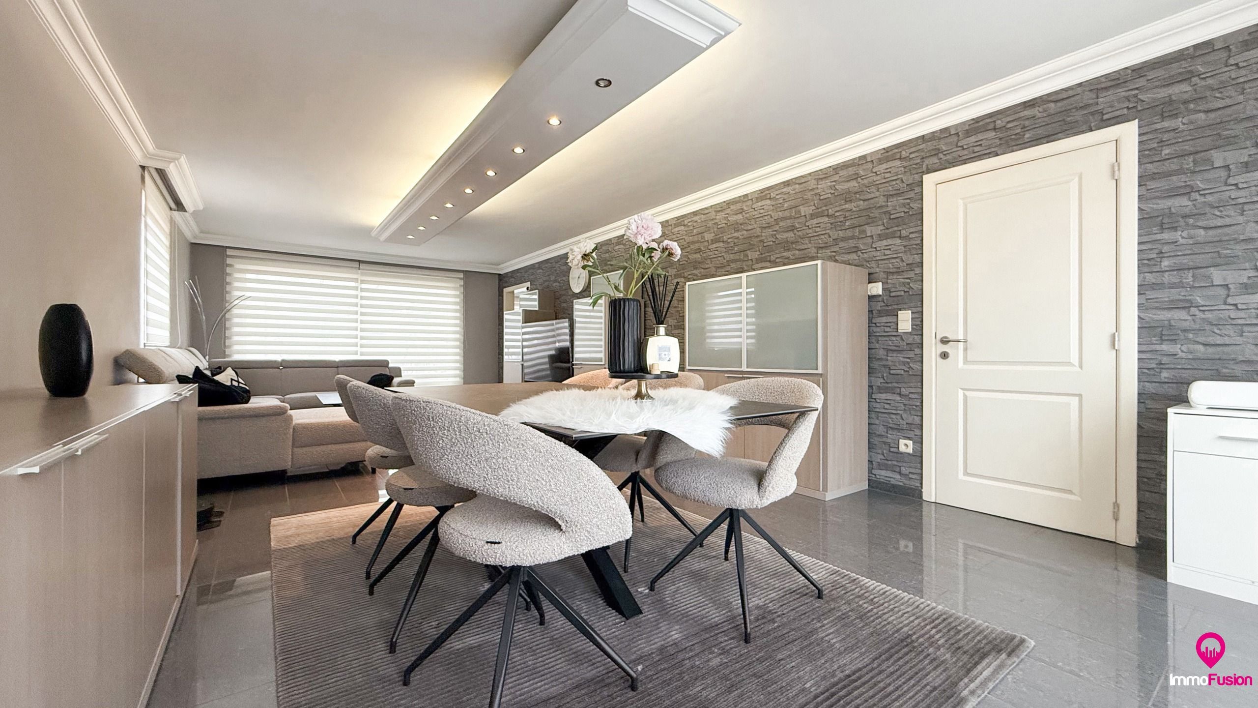 Instapklare woning met 3 slpks, tuin en garage in Lillo! foto 9